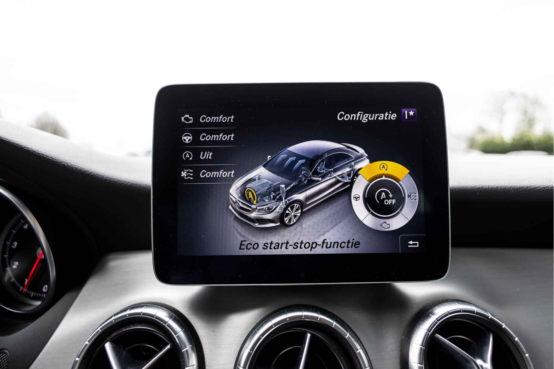 Mercedes-Benz CLA-Klasse 180 Business Solution AMG | Automaat | NL Auto | CAM | LED | Afn. Trekhaak | Stoelverw. | - 31/42
