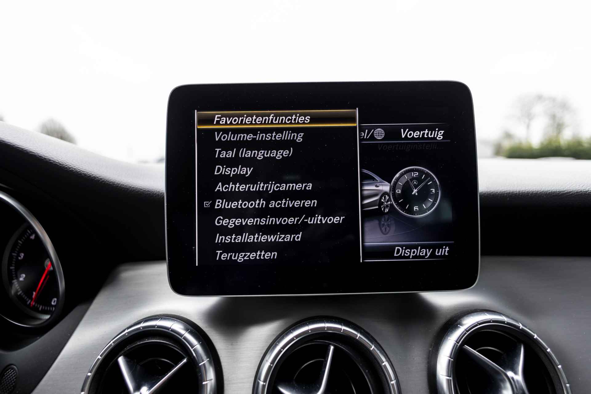 Mercedes-Benz CLA-Klasse 180 Business Solution AMG | Automaat | NL Auto | CAM | LED | Afn. Trekhaak | Stoelverw. | - 32/42