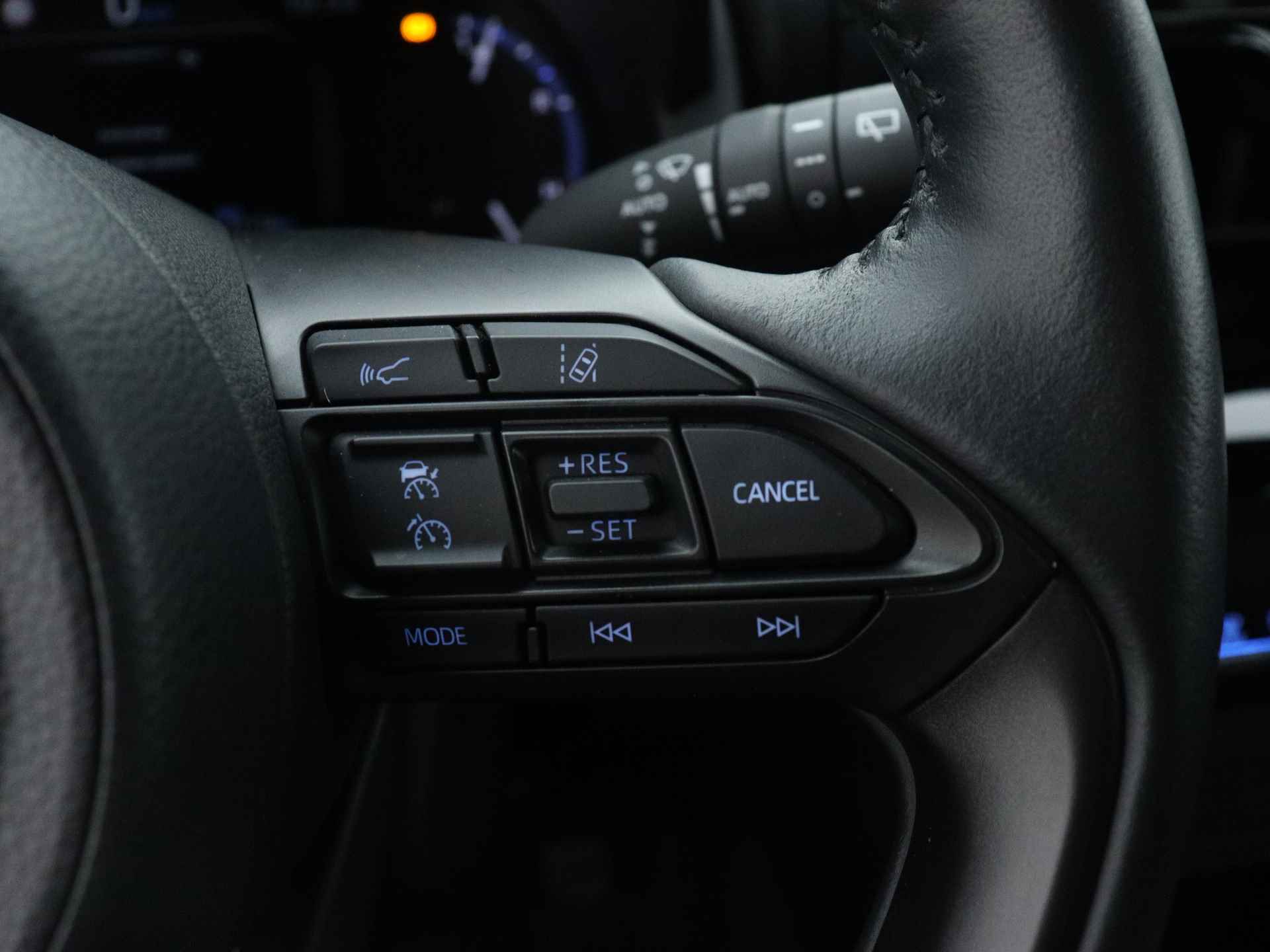 Toyota Yaris Cross 1.5 Hybrid Dynamic Limited | Apple Carplay / Android Auto | Stoel -/ Stuur Verwarming | - 26/42