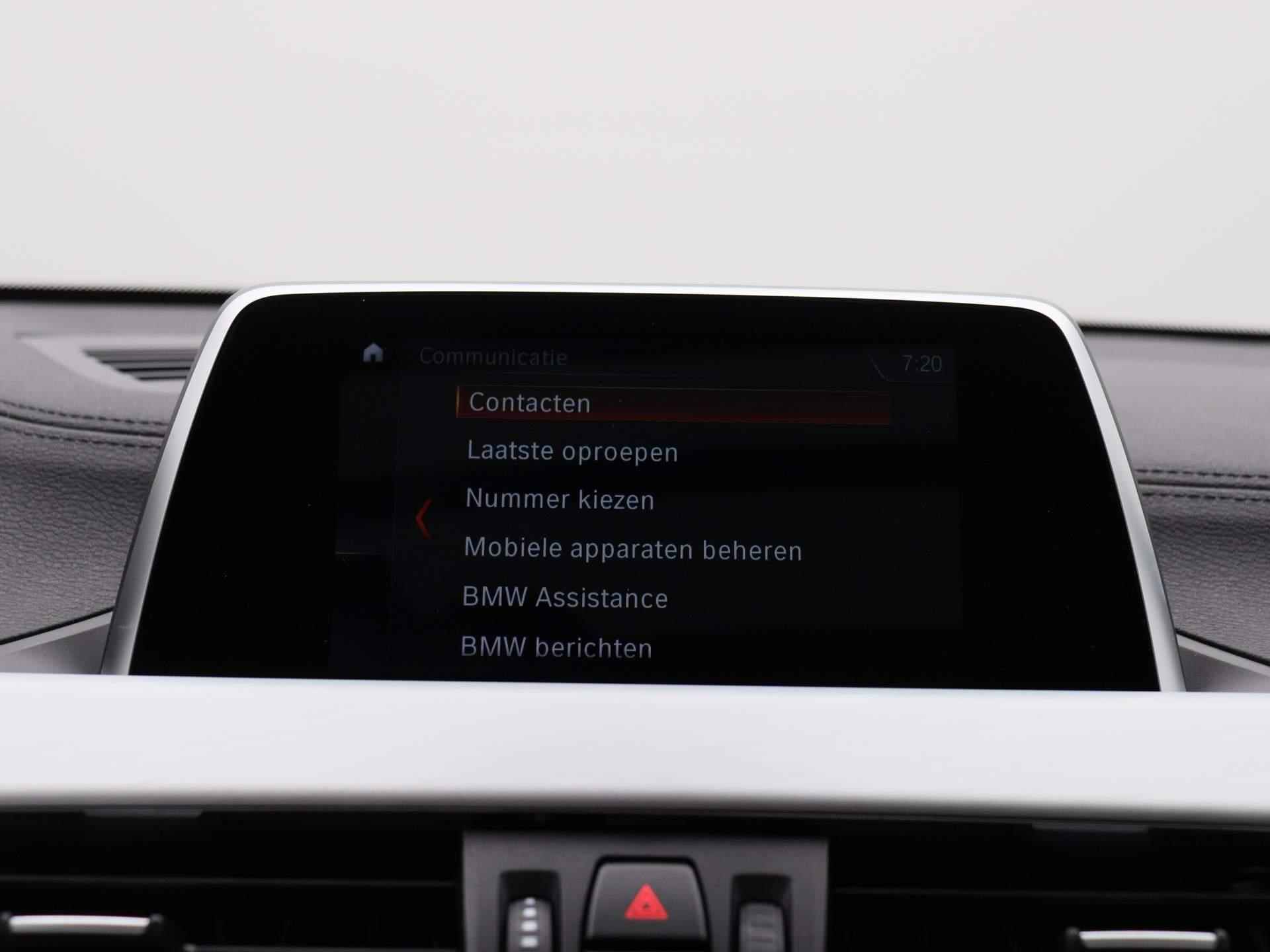BMW X2 sDrive18i High Executive | Leder Interieur | Schuifdak | Navigatie | Stoelverwarming | Parkeersensoren | - 24/46
