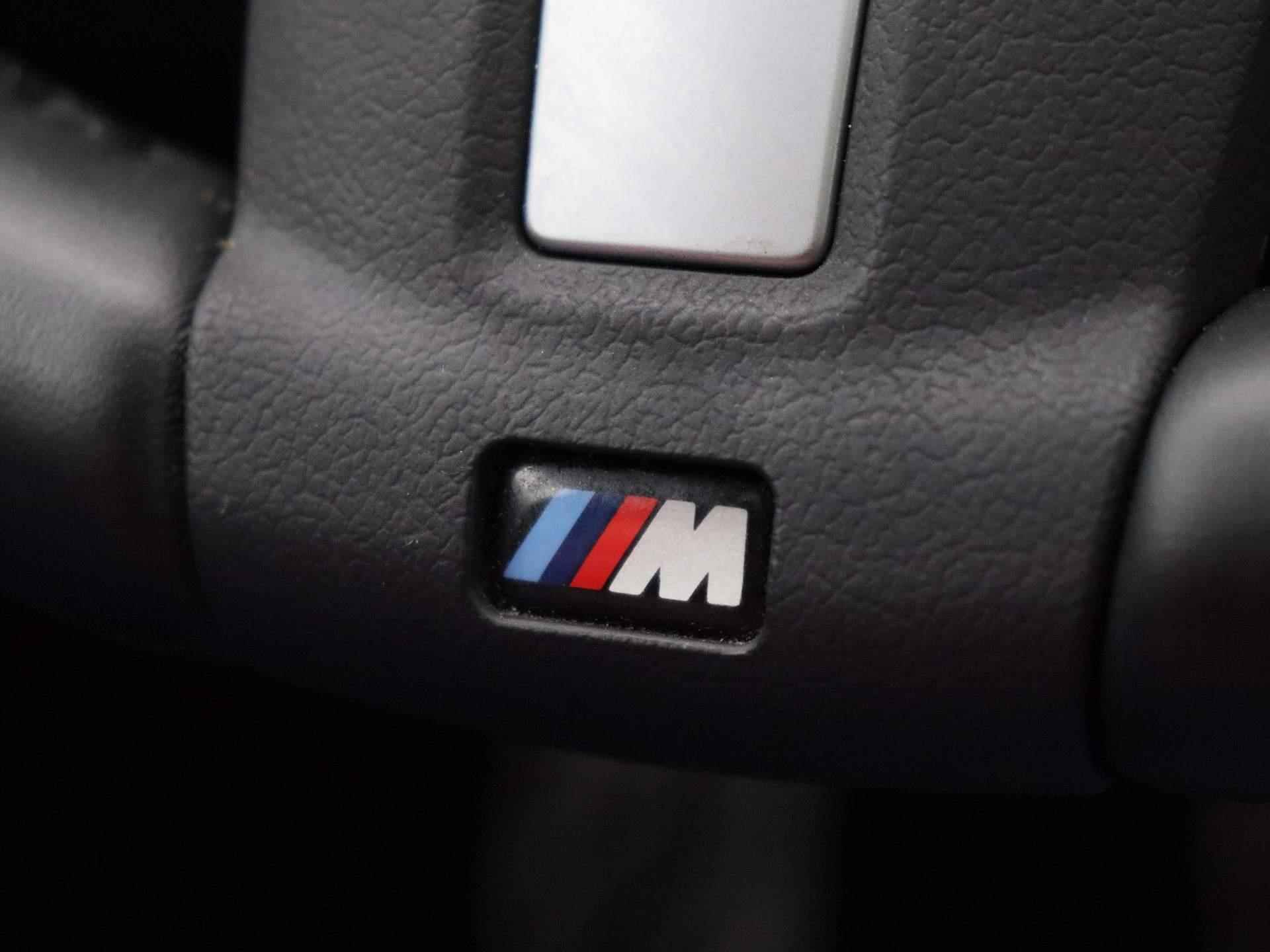 BMW X2 sDrive18i High Executive | Leder Interieur | Schuifdak | Navigatie | Stoelverwarming | Parkeersensoren | - 28/46