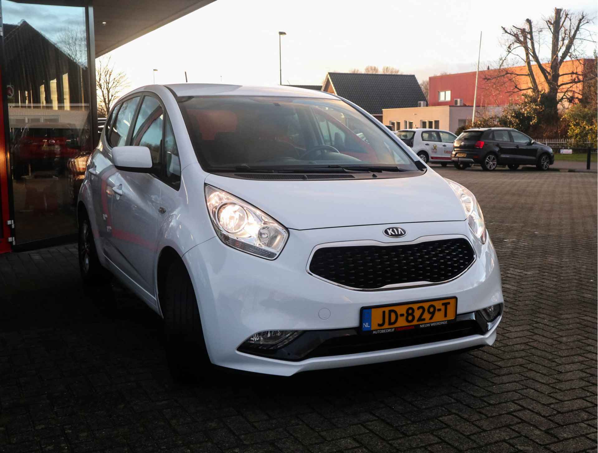 Kia Venga 1.4 CVVT DynamicPLusLine Navi/Clima/Cruise/Trekhaak - 4/17