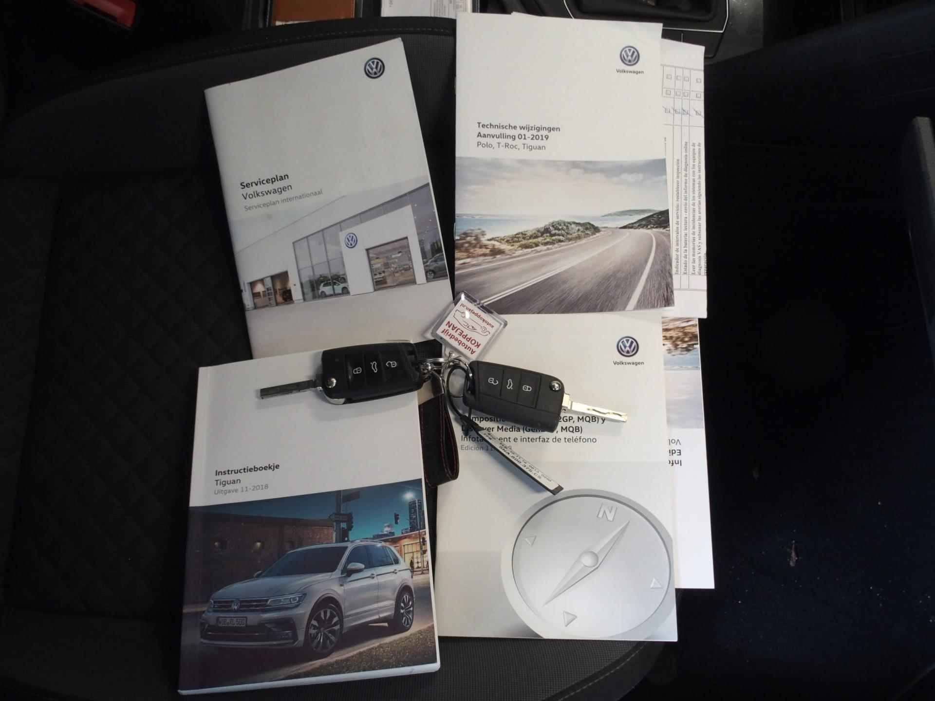 Volkswagen Tiguan 1.5 TSI ACT Comfortline Business, Led, ACC, Camera, carplay, Trekhaak - 28/29