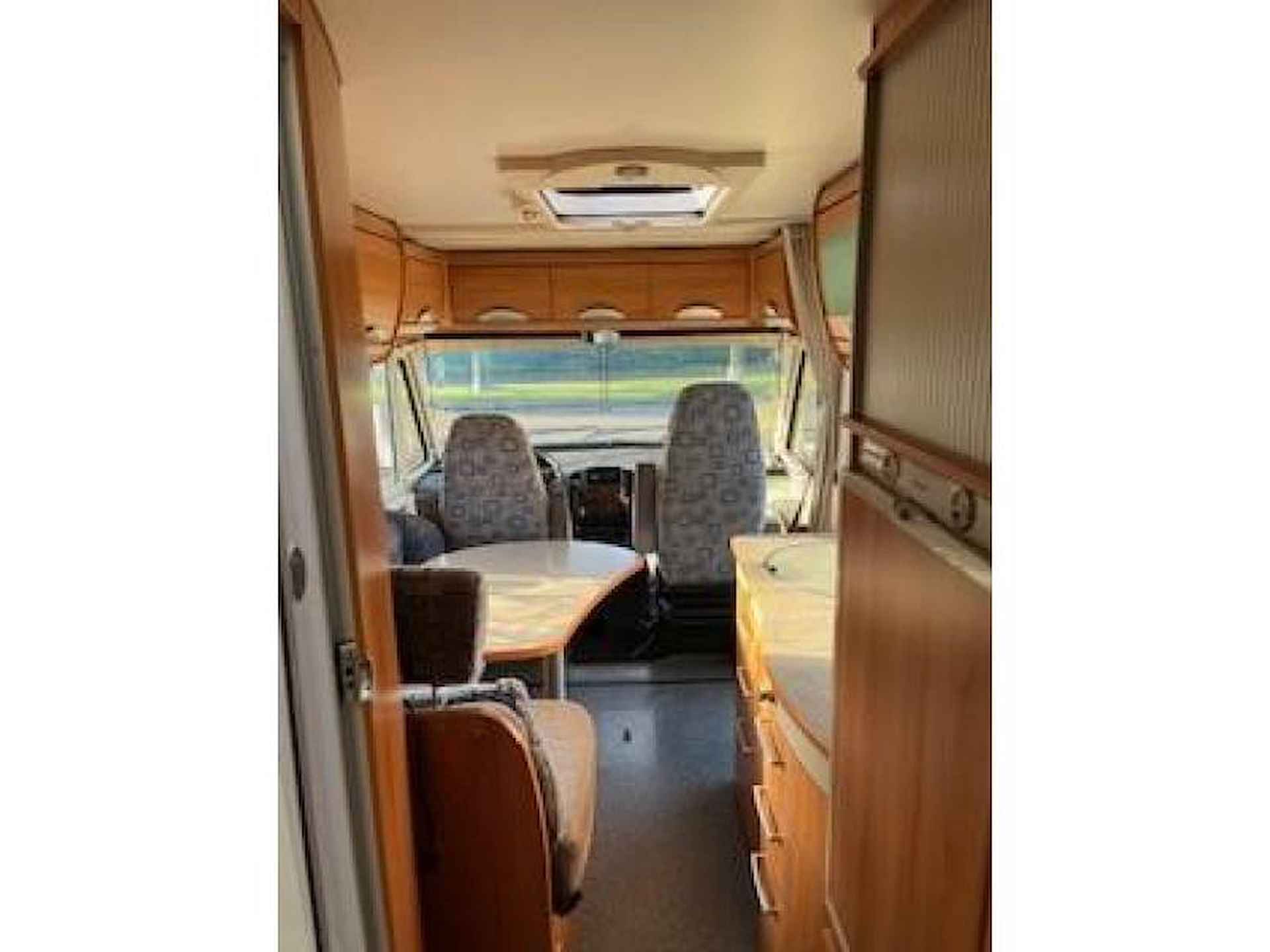 Hymer B 614 SL - AIRCO - ZONDER HEFBED - 10/16