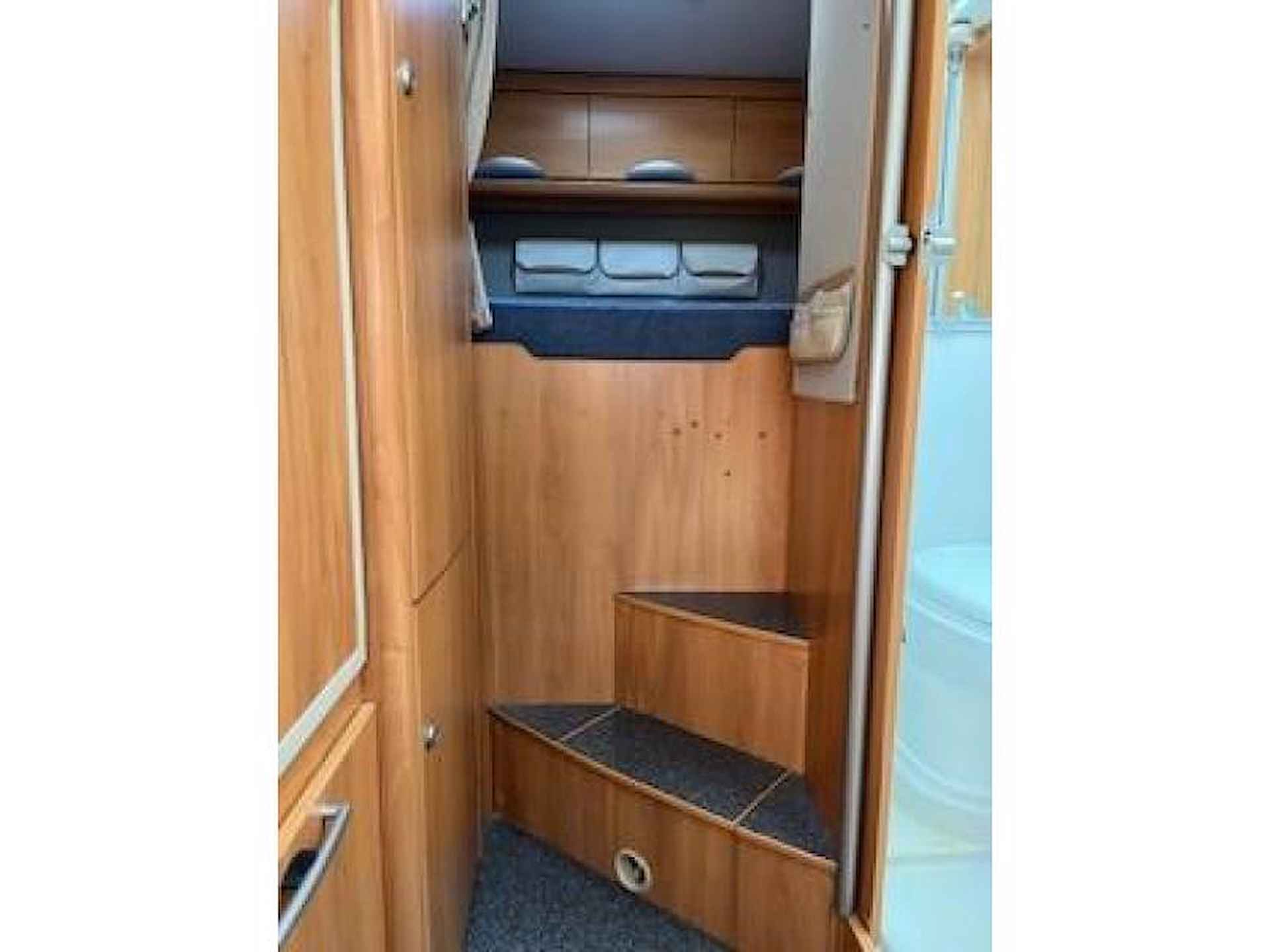 Hymer B 614 SL - AIRCO - ZONDER HEFBED - 14/16