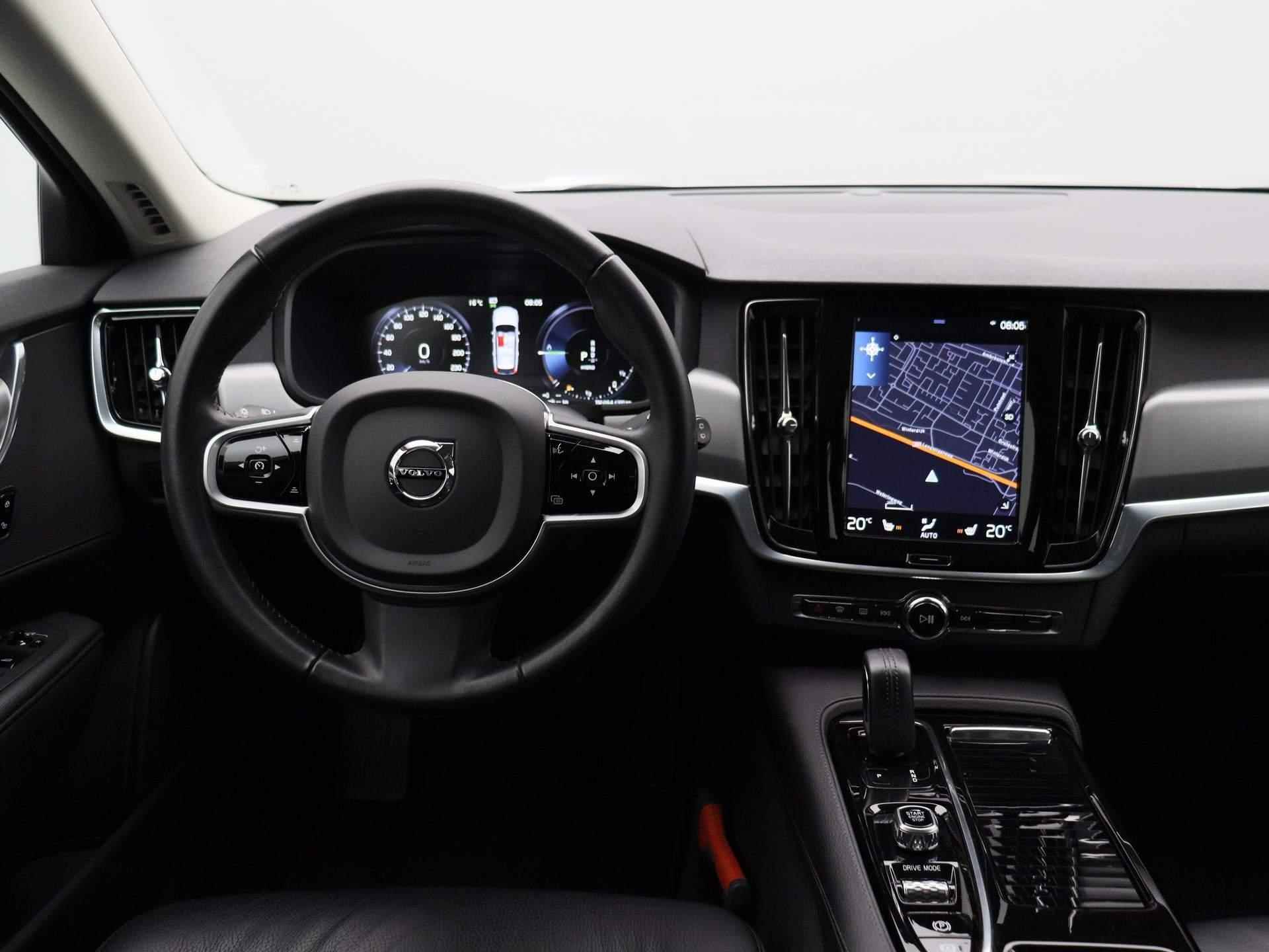 Volvo V90 2.0 T8 AWD Momentum Pro | Navigatie | Camera | Stoelverwarming | Lederen Bekleding | LED Verlichting | - 7/41