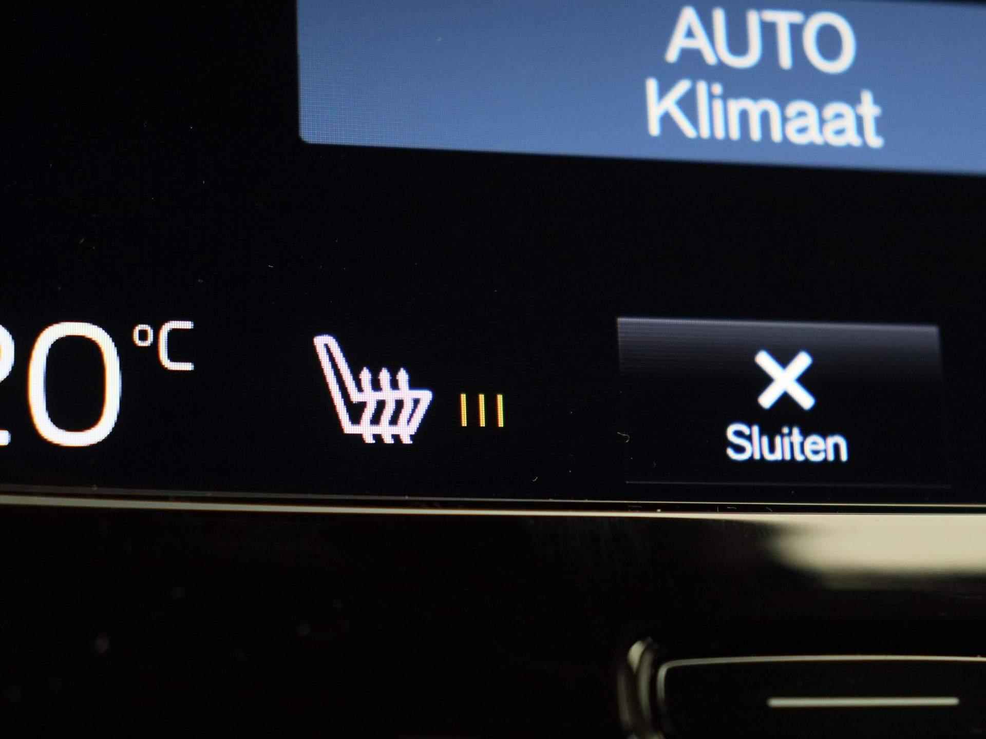 Volvo V90 2.0 T8 AWD Momentum Pro | Navigatie | Camera | Stoelverwarming | Lederen Bekleding | LED Verlichting | - 24/41