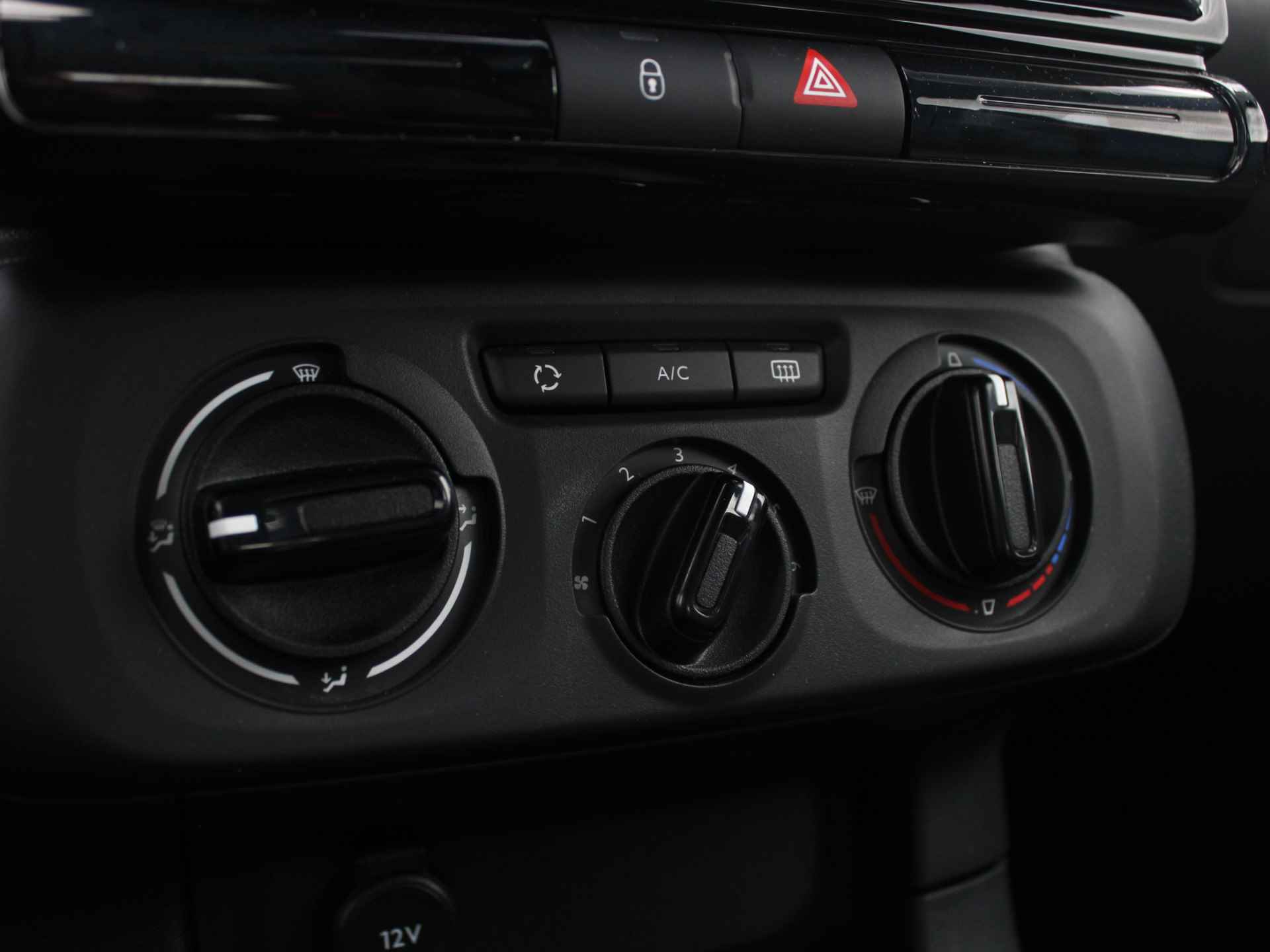 Citroën C3 1.2 PureTech You, Cruise Control, Stoelverwarming, DAB+, Bluetooth, Airco - 20/34