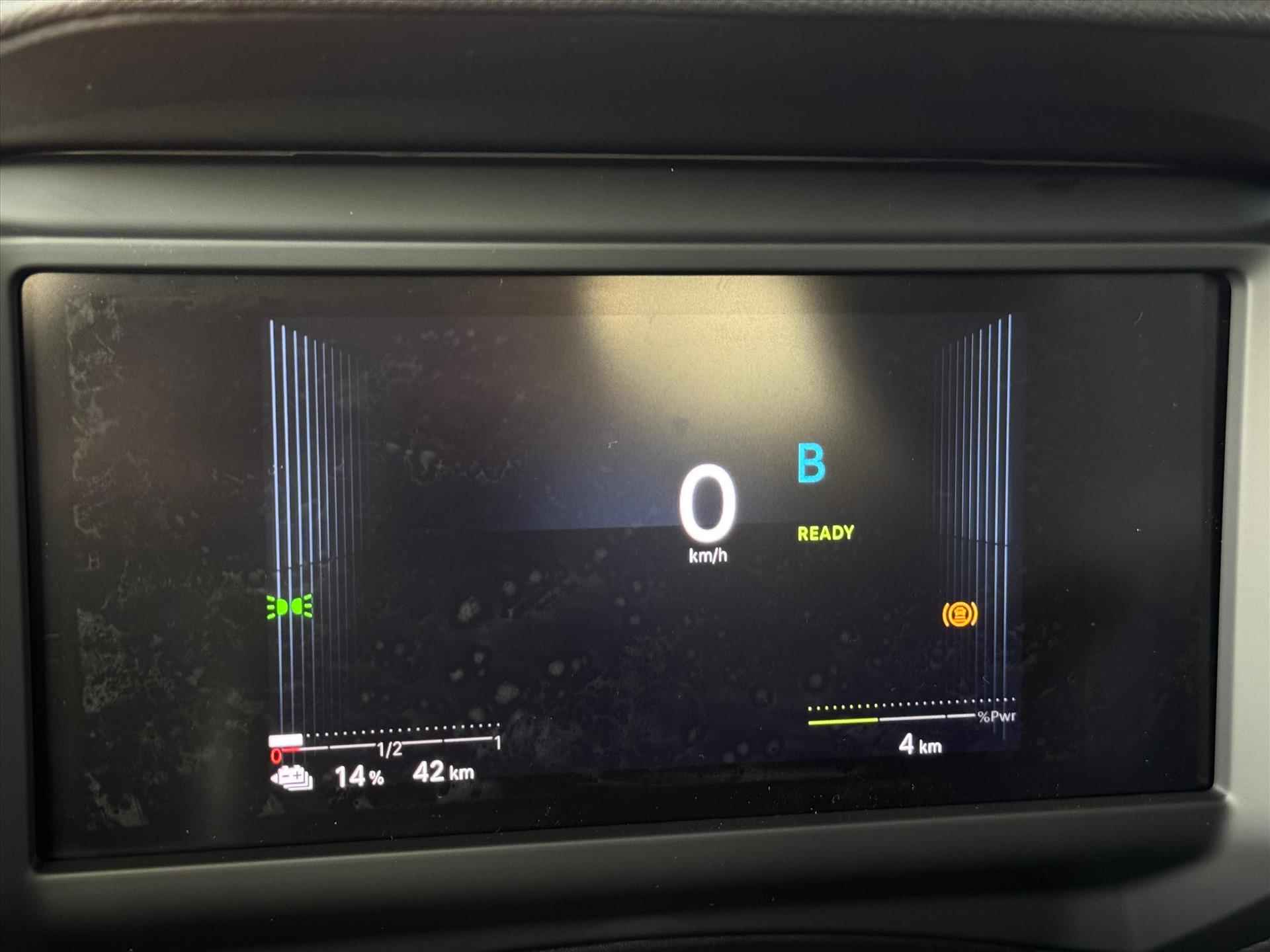 CITROEN ë-C4 EV 54kWh 156pk Max | Winterpack | 360° camera | Climate Control | Navigatie - 26/32