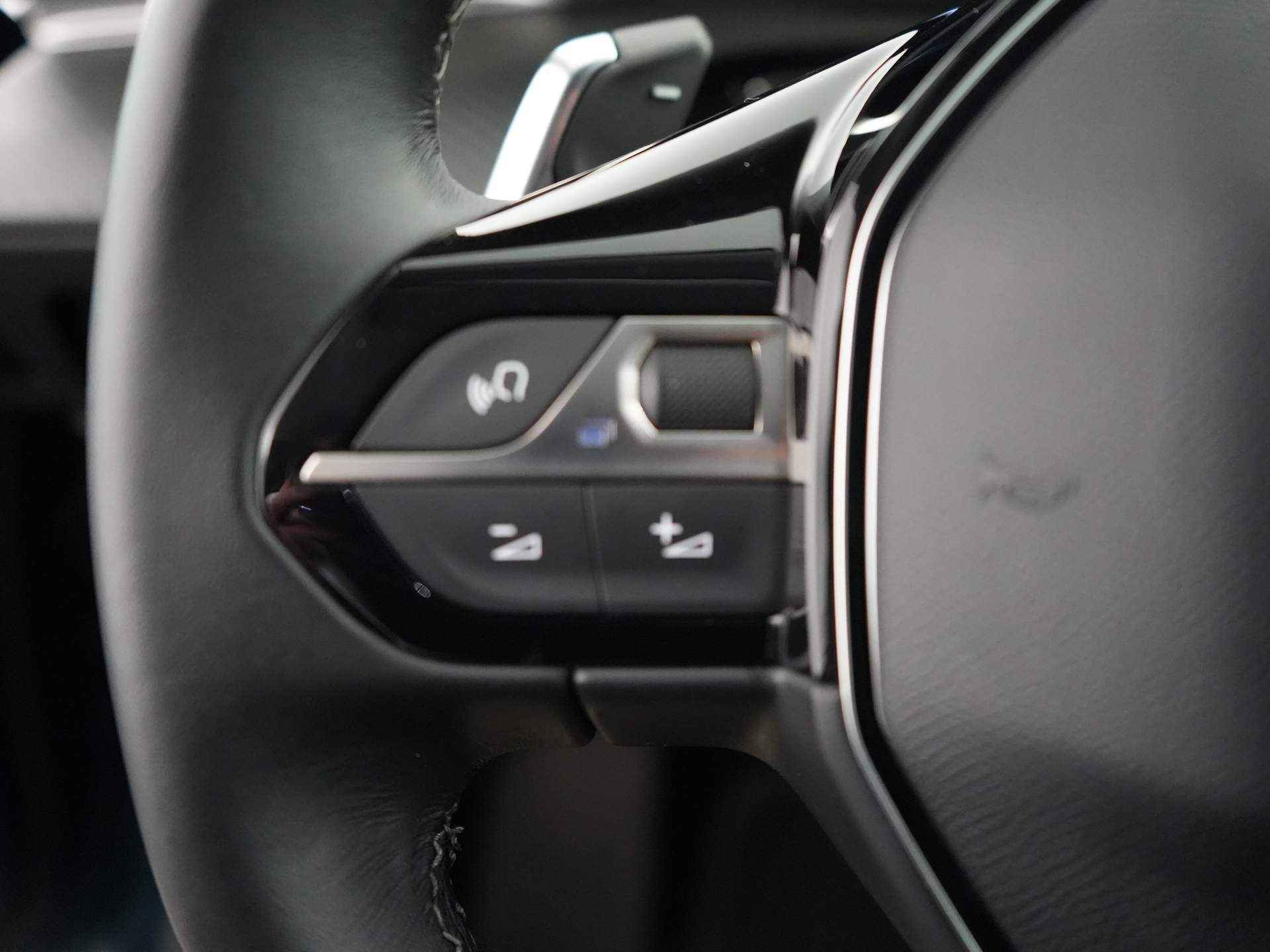 Peugeot 508 SW 1.6 HYbrid Blue Lease Allure | Navigatie | Camera | Climate control | Sensoren V+A | Lichtmetalen velgen 17" - 17/33