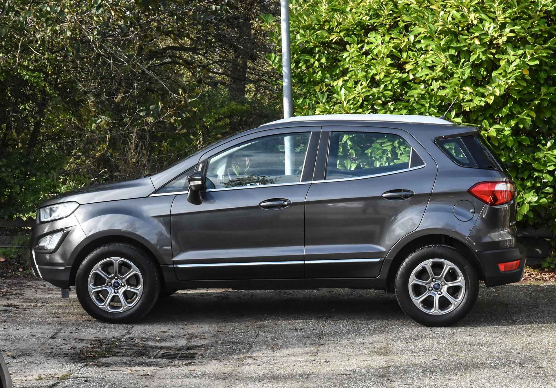 Ford EcoSport 1.0 EcoBoost Titanium automaat / verwarmd stuur / stoelverwarming / cruise control / navi / airco / half leer/half stof - 35/38