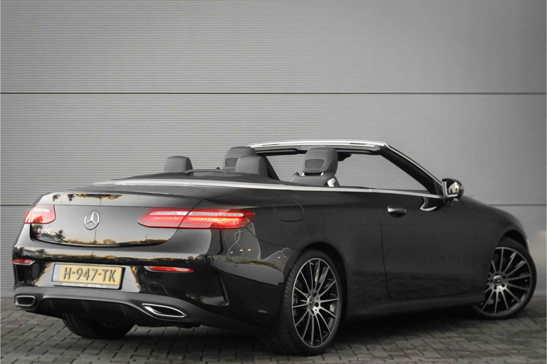 Mercedes-Benz E-Klasse Cabrio 200 AMG Burmester Airmatic Distronic 1e Eig - 14/61