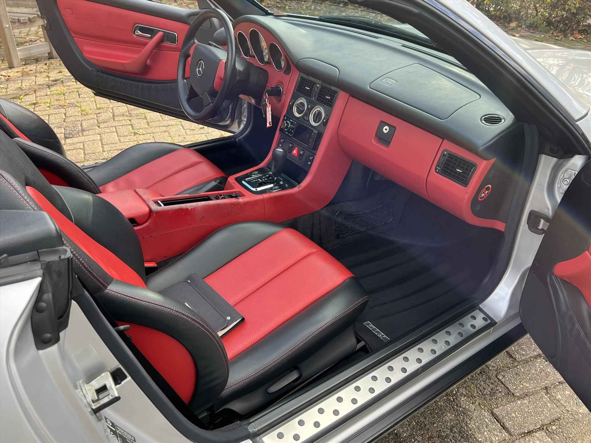 Mercedes SLK-Klasse 2.0 SLK200 AUT| AIRCO| STOELVERW| NAP| NWST - 24/29