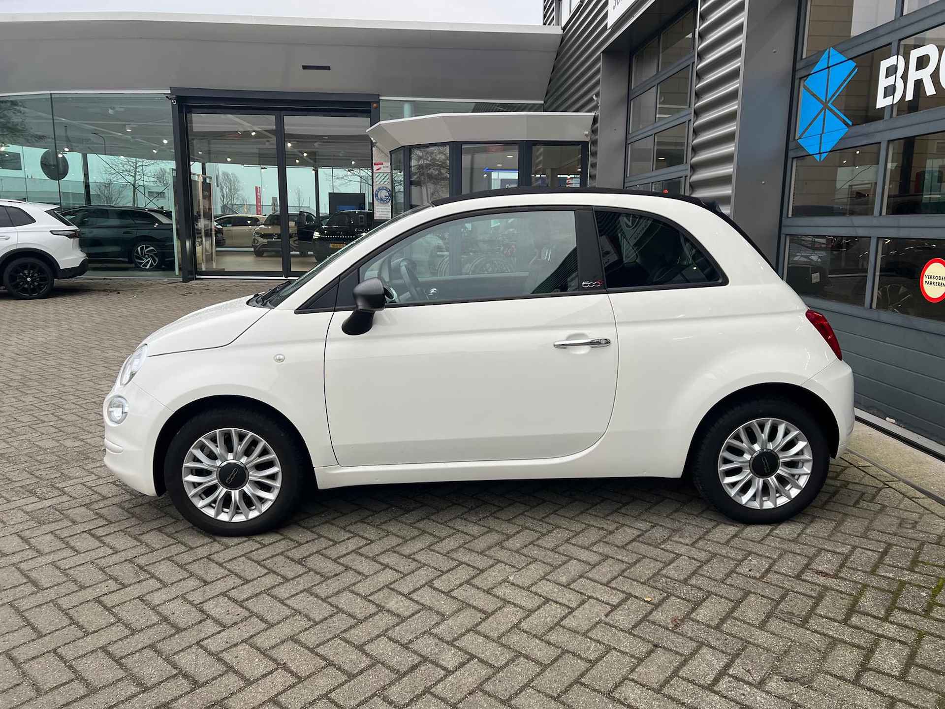 Fiat 500C 1.2 70 pk Young | Airco | Navigatie | Dab | - 7/27