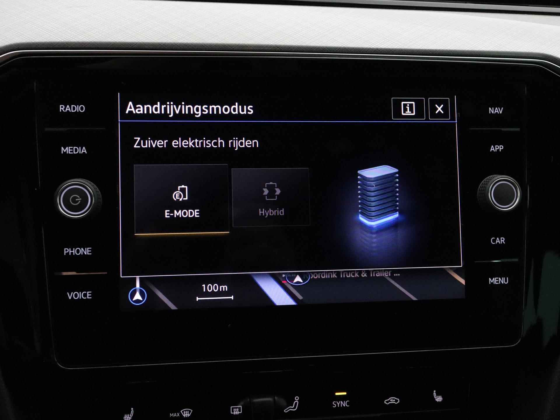 Volkswagen Passat Variant 1.4 TSI PHEV GTE Business | Navigatie | Trekhaak | Stoelverwarming | LED | Camera | - 20/20