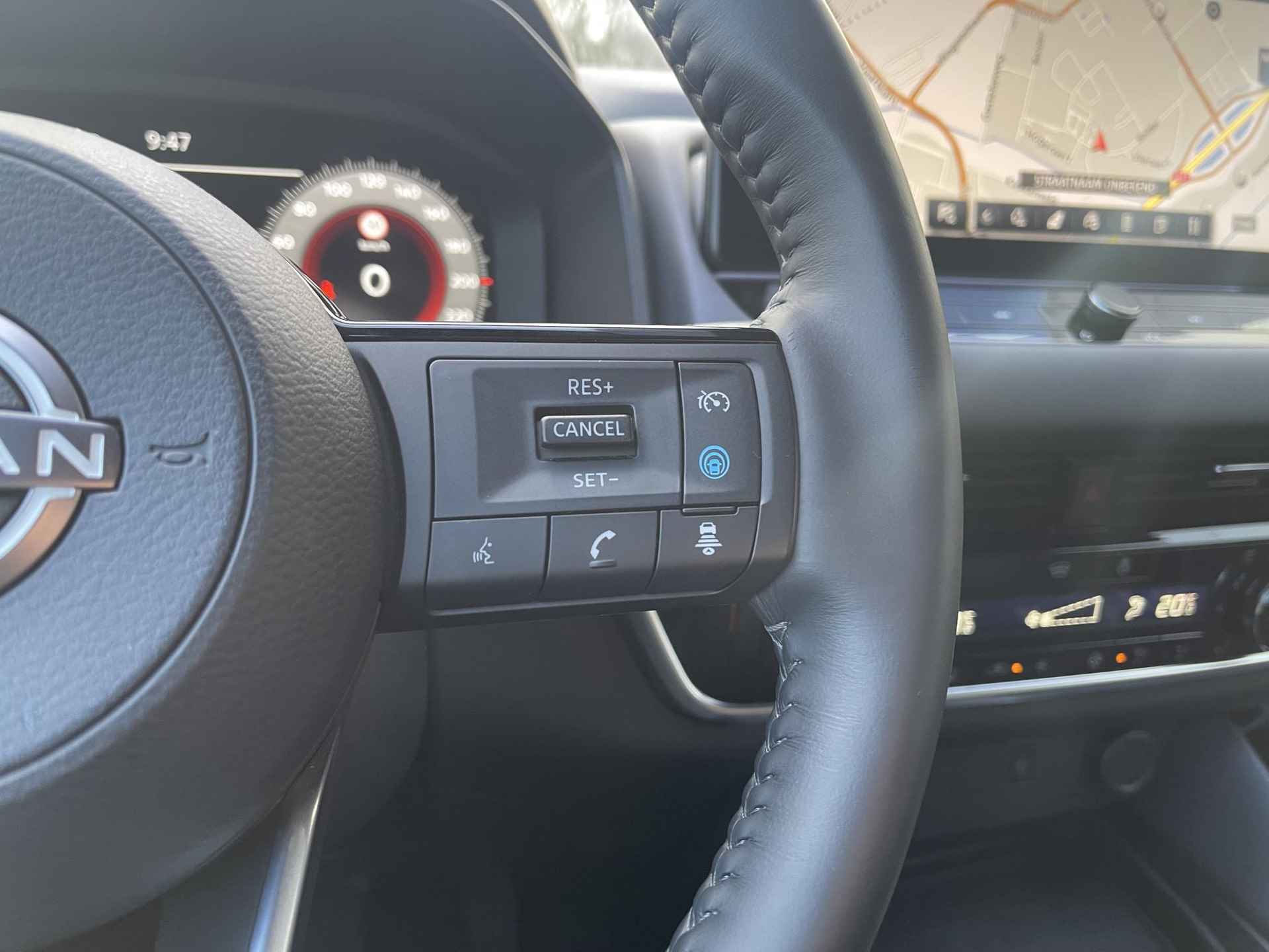 Nissan Qashqai 1.3 MHEV Tekna Design + Cold Pack | Panoramadak | Stuur- + Stoelverwarming | Head-Up Display | Elek. Achterkep | Adapt. Cruise Control | Rijklaarprijs! - 16/30