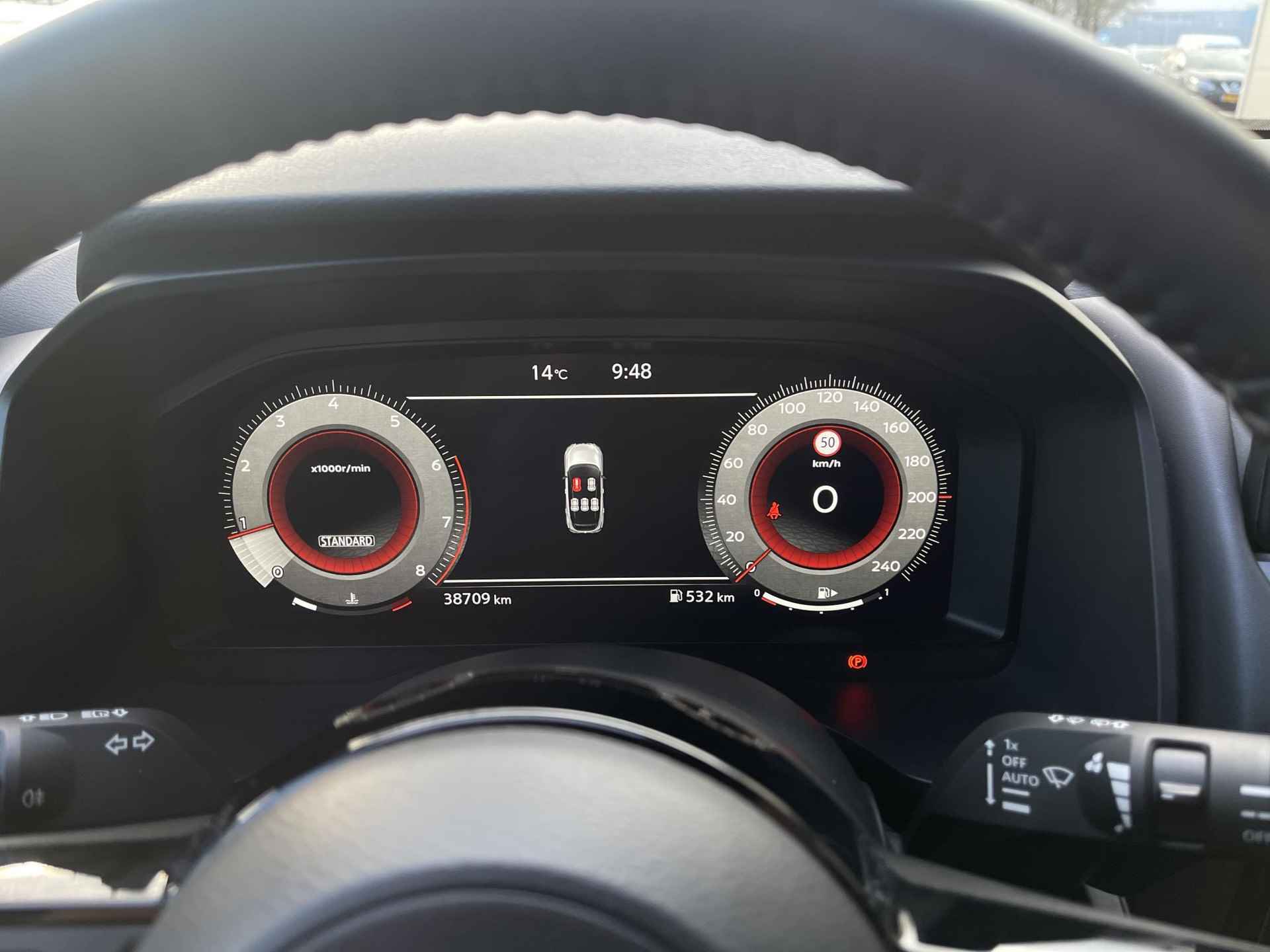 Nissan Qashqai 1.3 MHEV Tekna Design + Cold Pack | Panoramadak | Stuur- + Stoelverwarming | Head-Up Display | Elek. Achterkep | Adapt. Cruise Control | Rijklaarprijs! - 29/30