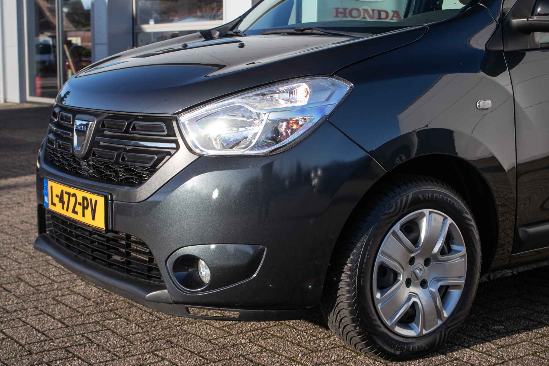 Dacia Lodgy 1.3 TCe Essential 7p. All-in rijklaarprijs | Navi | Cruise | Stoelverw. | Afn. trekhaak - 25/35