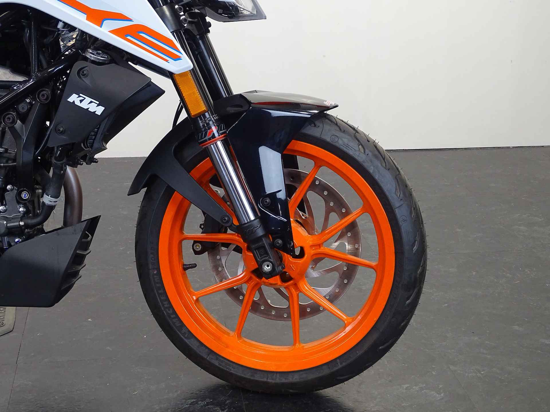 KTM 125 DUKE - 2/12