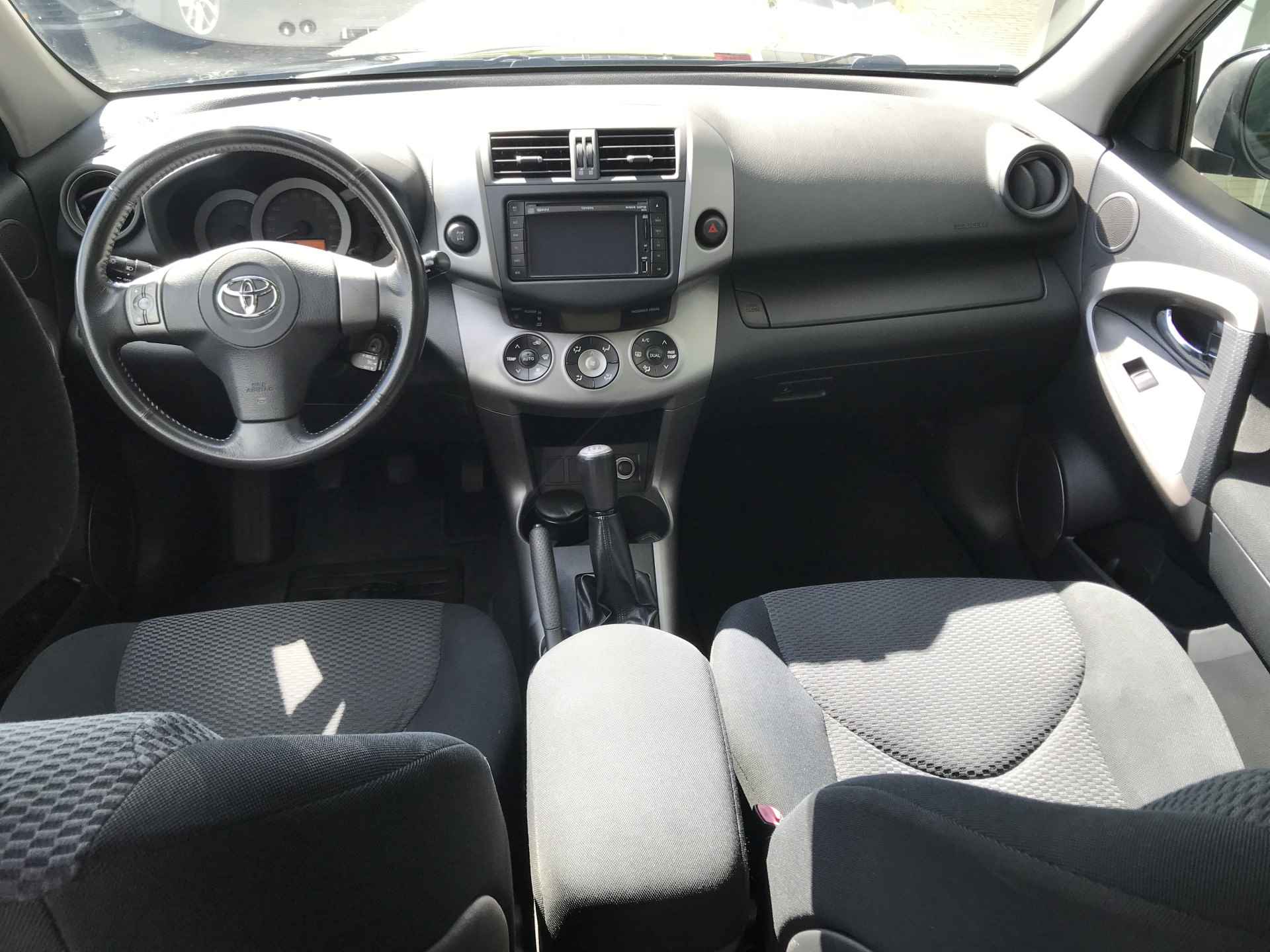 Toyota RAV4 2.0 VVTi Linea Sol | Rijklaar incl garantie | Trekhaak afneembaar Navigatie Parkeersensoren - 7/12