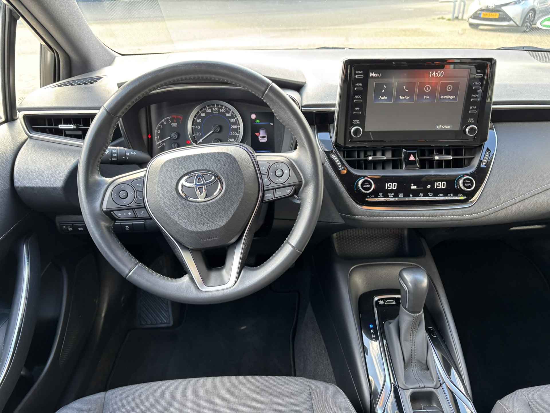 Toyota Corolla Touring Sports 1.8 Hybrid Business / Camera / Adaptive Cruise Control / - 6/37