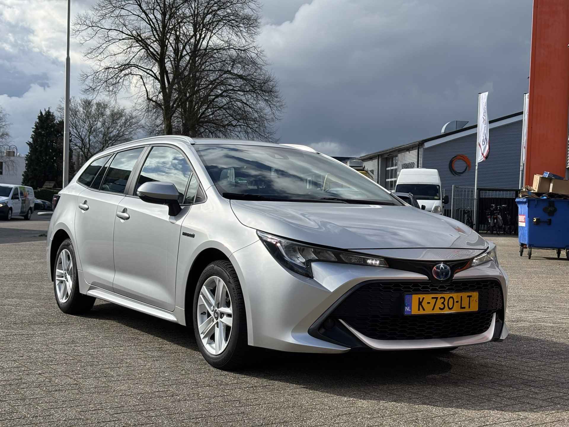 Toyota Corolla Touring Sports 1.8 Hybrid Business / Camera / Adaptive Cruise Control / - 21/37