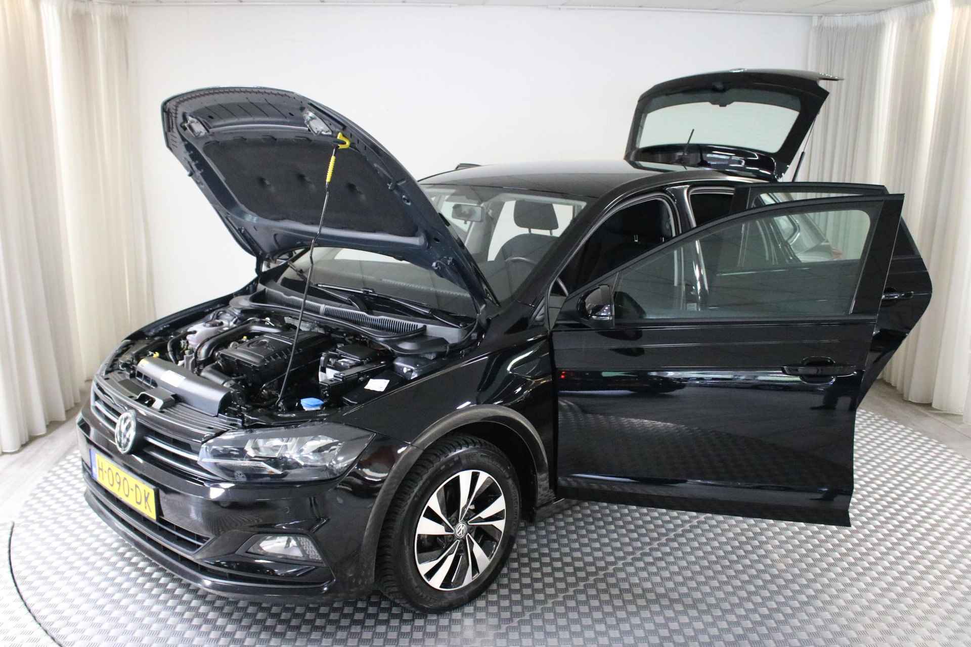 Volkswagen Polo 1.0 TSI Comfortline 95 PK. AIRCO | CRUISE  | NAP | NAVIGATIE | PARK. SENSOR. - 29/32