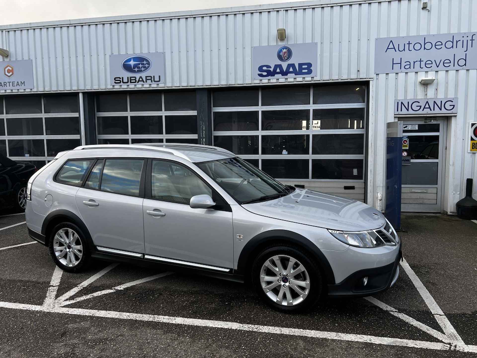 Saab 9-3 X 2.0 T Aero XWD Sport Estate - 4/52