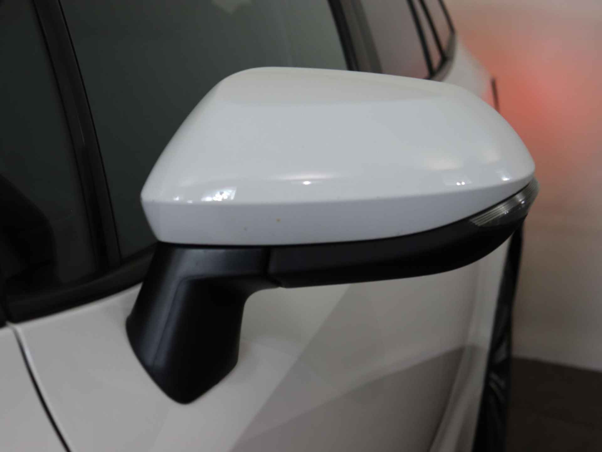 Toyota Corolla Touring Sports 1.8 Hybrid Business Plus | Parkeersensoren | BSM | Stuurverwarming | Draadloos opladen | Apple carplay | Android auto | - 34/38