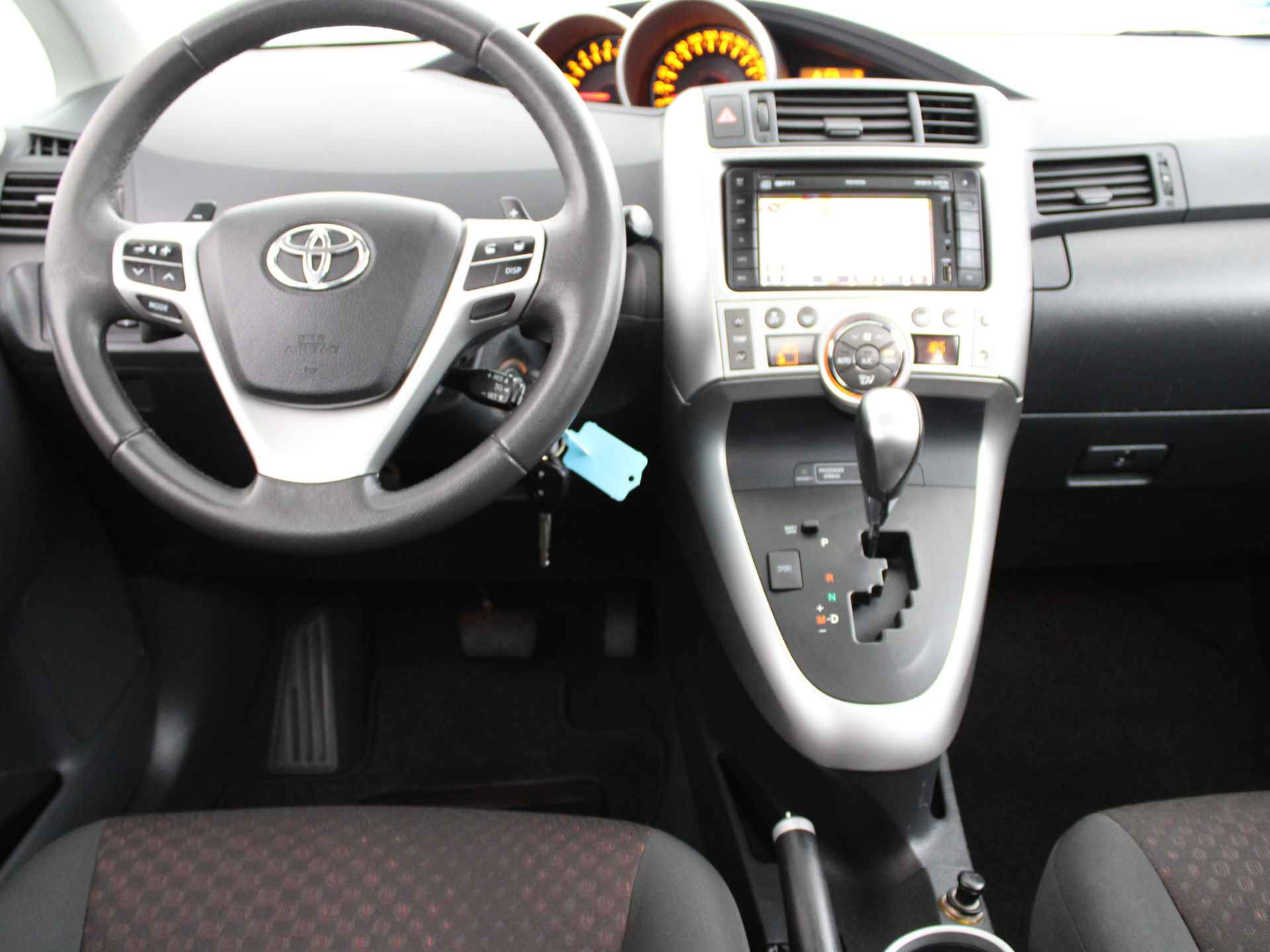 Toyota Verso 1.8 VVT-i Business Limited | Camera | Cruise Control | Climate Control | - 6/49