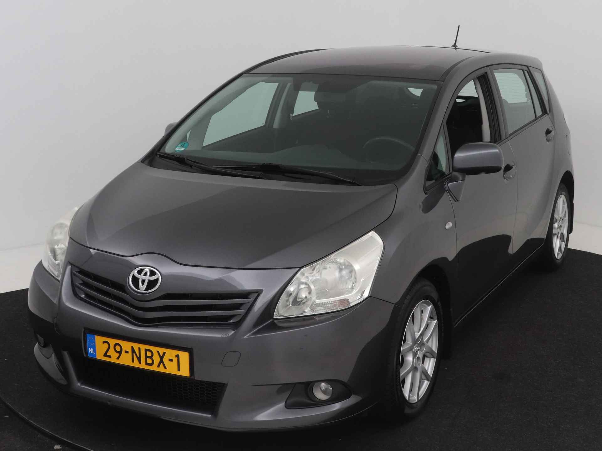Toyota Verso 1.8 VVT-i Business Limited | Camera | Cruise Control | Climate Control | - 29/49