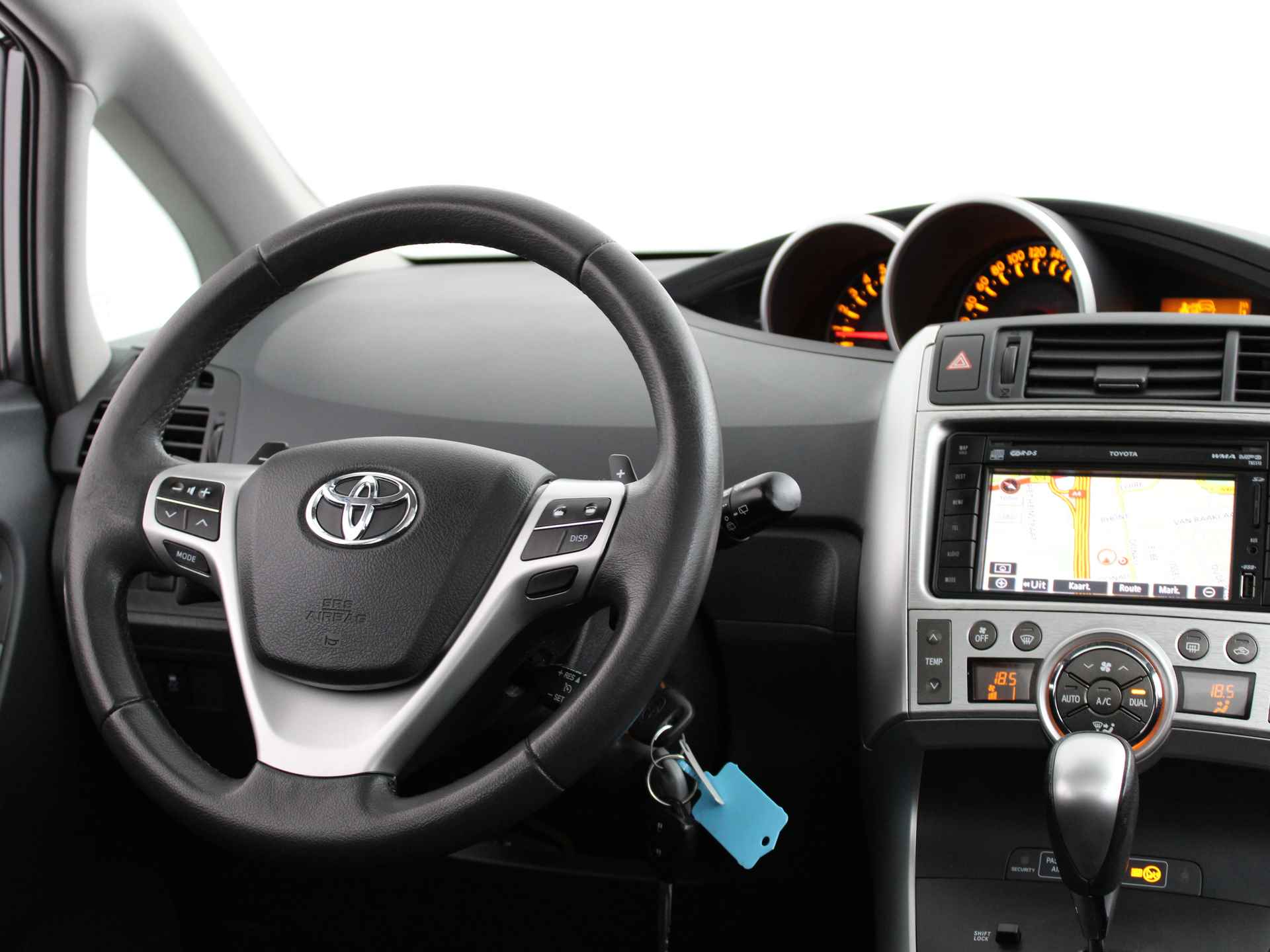 Toyota Verso 1.8 VVT-i Business Limited | Camera | Cruise Control | Climate Control | - 41/49