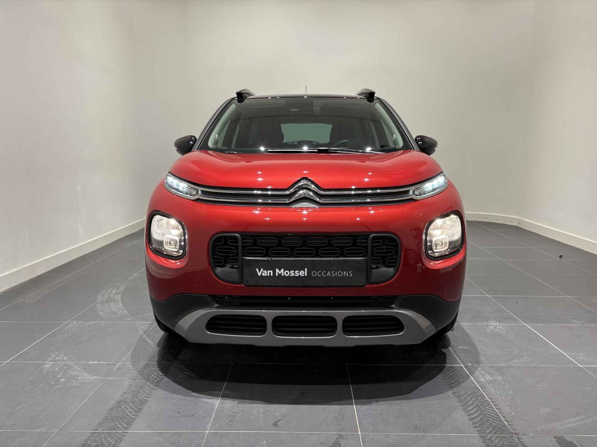 Citroen C3 Aircross 1.2 PureTech S&S Shine l Navigatie l Camera l Trekhaak l Appel carplay & Android auto l Lage kilometerstand! - 3/32