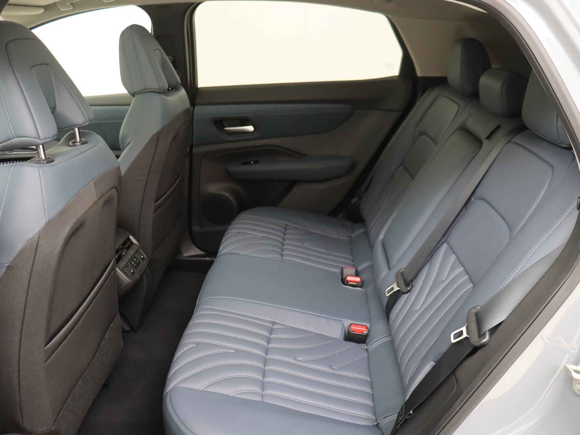 Nissan Ariya 91 kWh - 240PK Evolve | NIEUW op kenteken | Apple Carplay/Android Auto | Navigatie | 360 camera | 19 inch Velgen | LED Lampen | Parkeersensoren | Verwarmbare voorruit | Stoel & Stuurwiel verwarming | Cruise Control | Climate Control | - 5/31