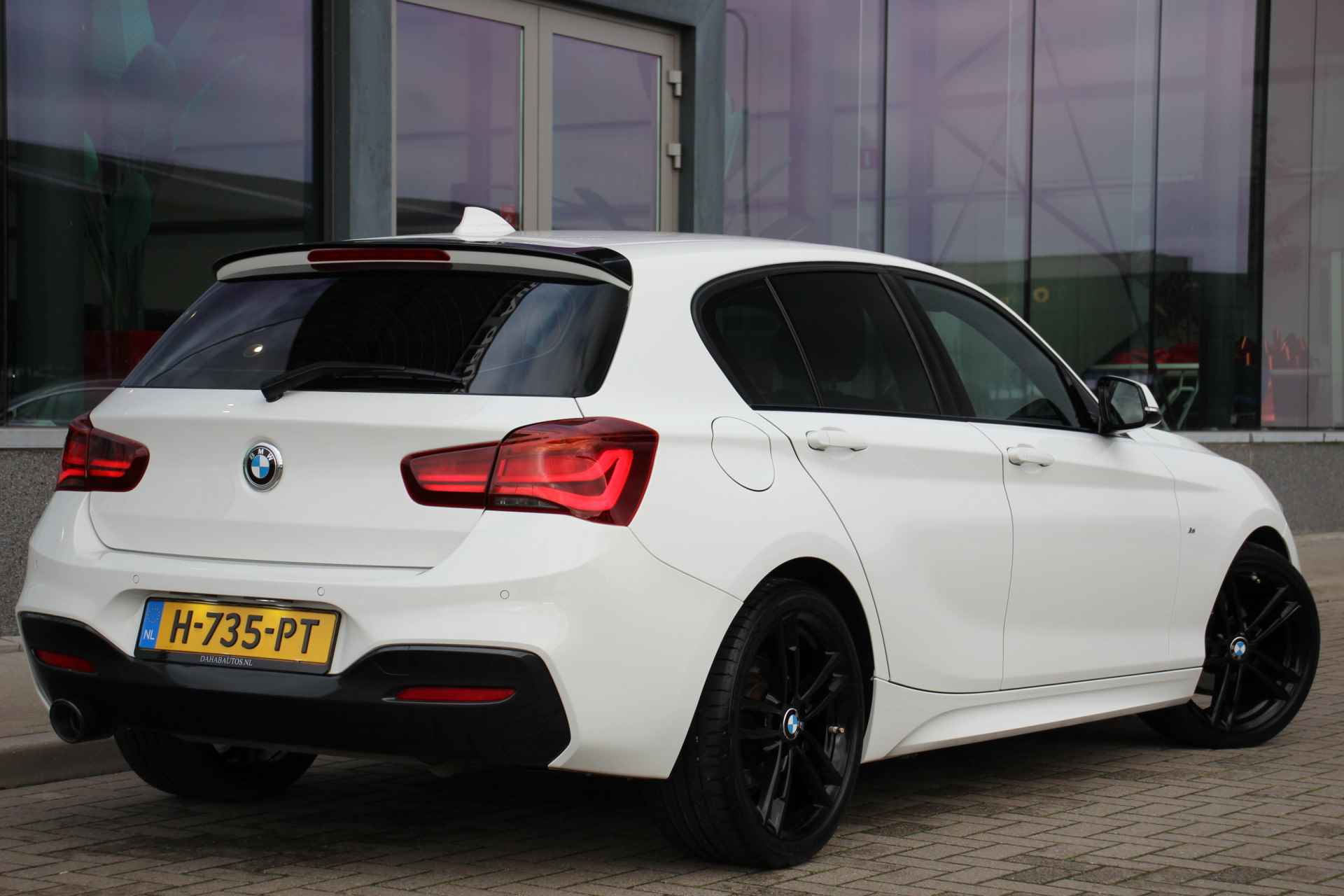 BMW 1-serie 118i Edition M Sport Shadow Executive | Led | 18'' - 10/32