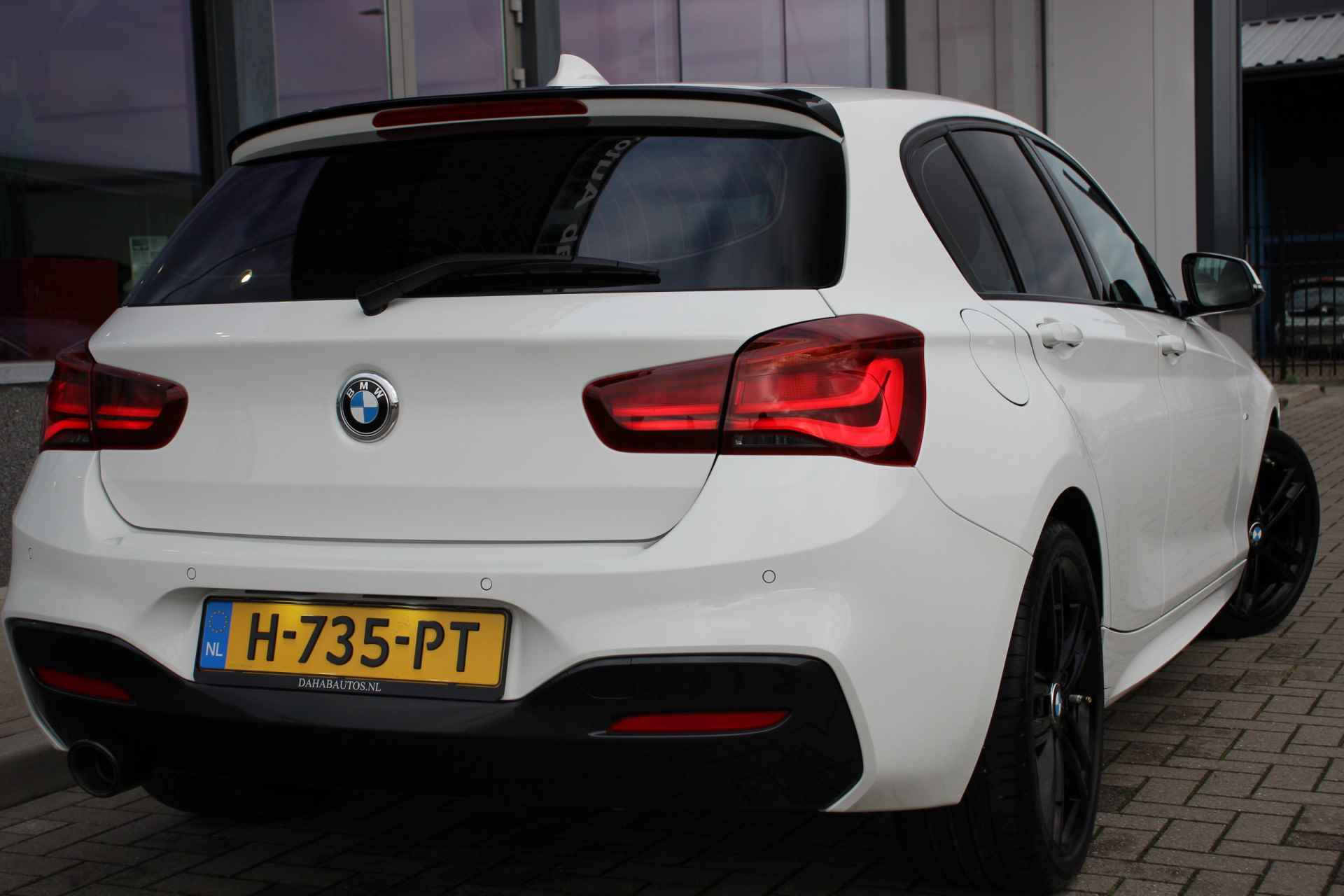 BMW 1-serie 118i Edition M Sport Shadow Executive | Led | 18'' - 12/32