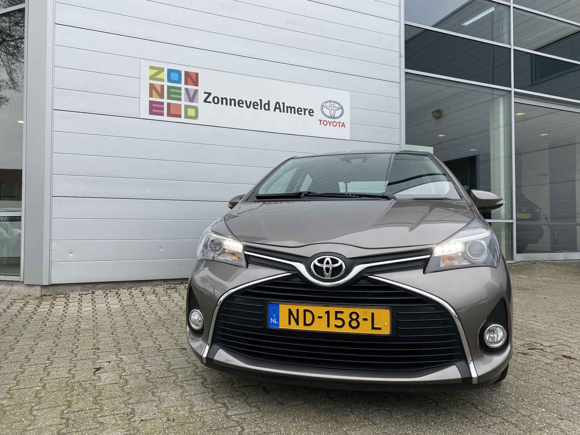 Toyota Yaris 1.3 VVT-i Trend Navigatie & Camera - 6/27