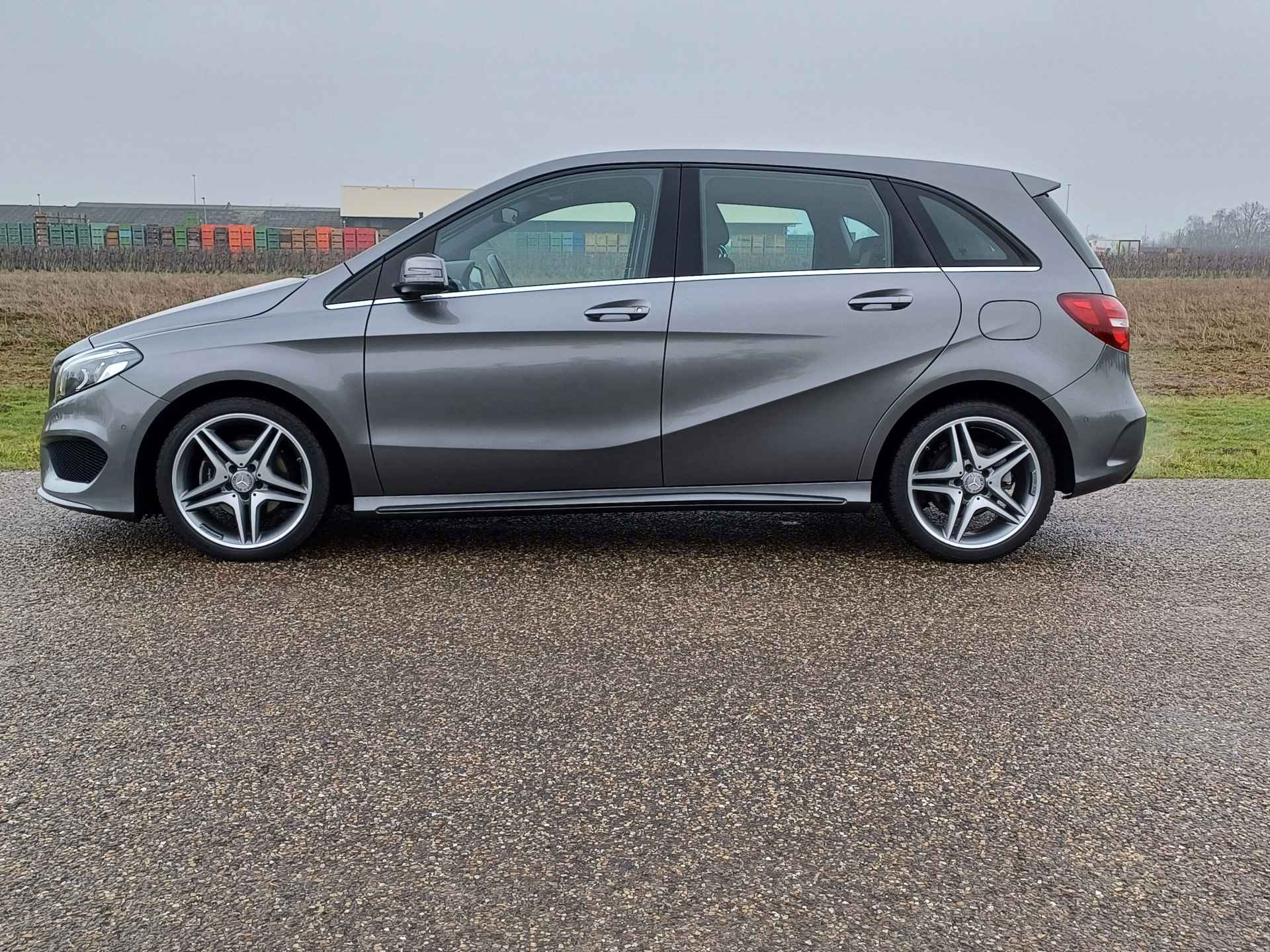 Mercedes-Benz B-Klasse 180 Ambition /AMG-Line/LED/Navi/Clima/Cruise/NL/Nieuwstaat/ - 10/45