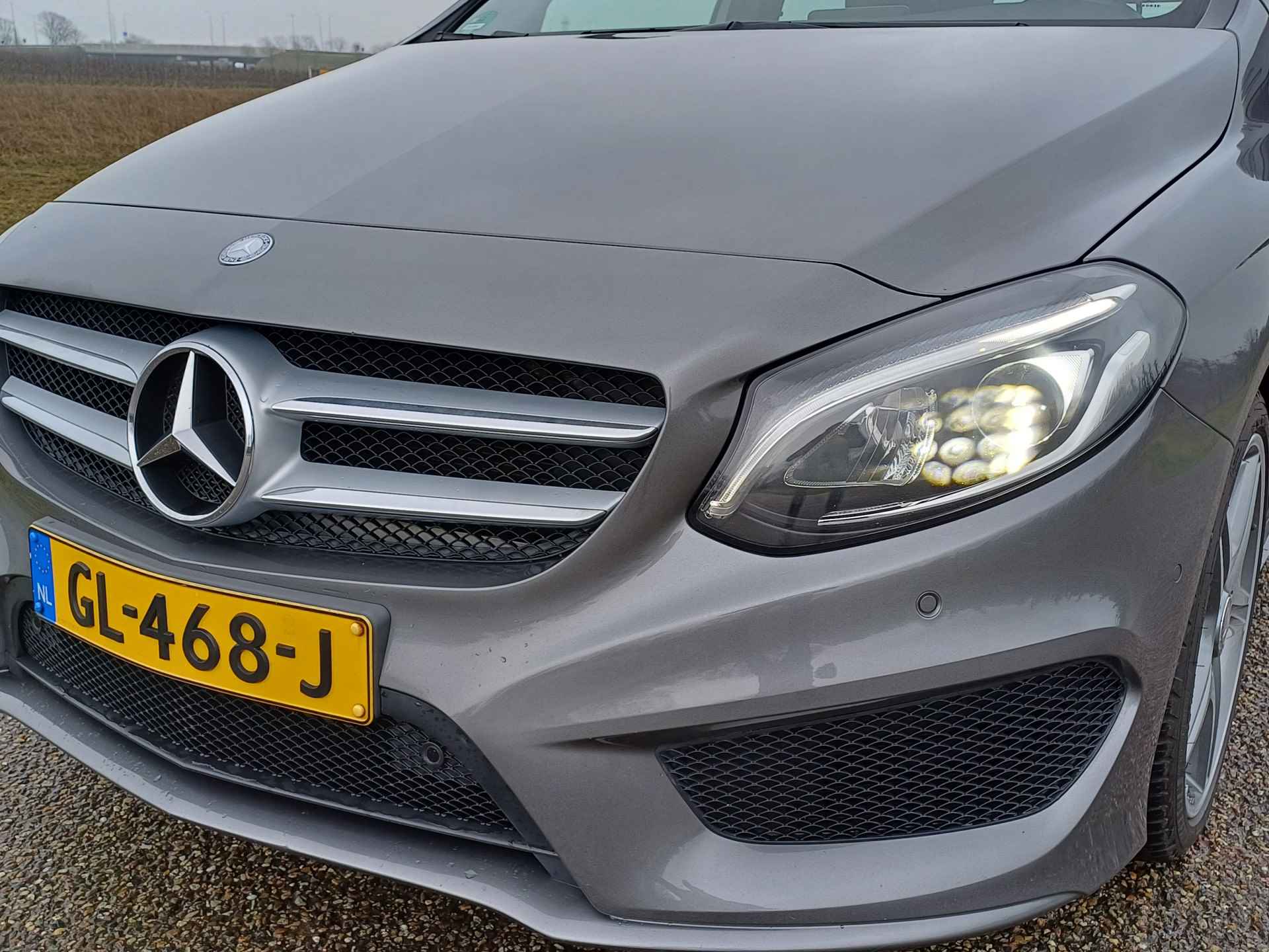 Mercedes-Benz B-Klasse 180 Ambition /AMG-Line/LED/Navi/Clima/Cruise/NL/Nieuwstaat/ - 12/45