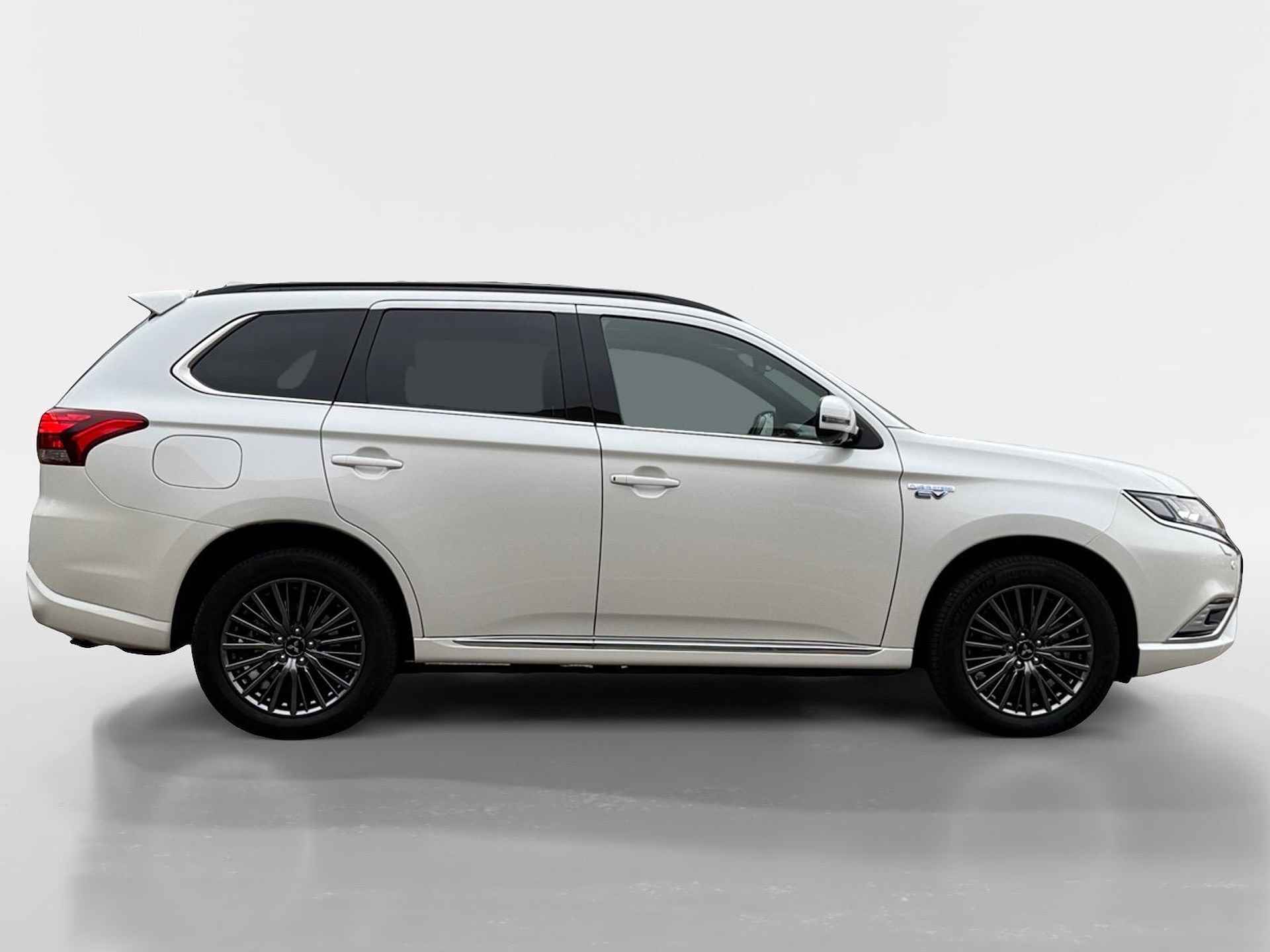 Mitsubishi Outlander 2.4 PHEV S-Edition - 4/26