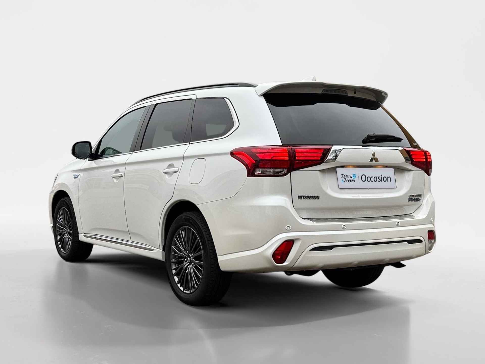 Mitsubishi Outlander 2.4 PHEV S-Edition - 8/26