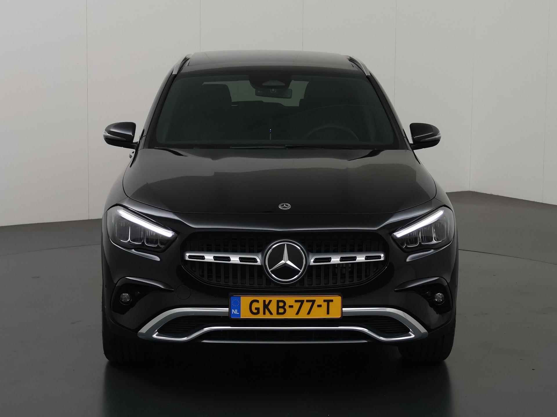 Mercedes-Benz GLA-klasse 250 e Star Edition Luxury Line Panoramadak | Winterpakket | Trekhaak | Facelift type | Led verlichting | Key less go - 4/53