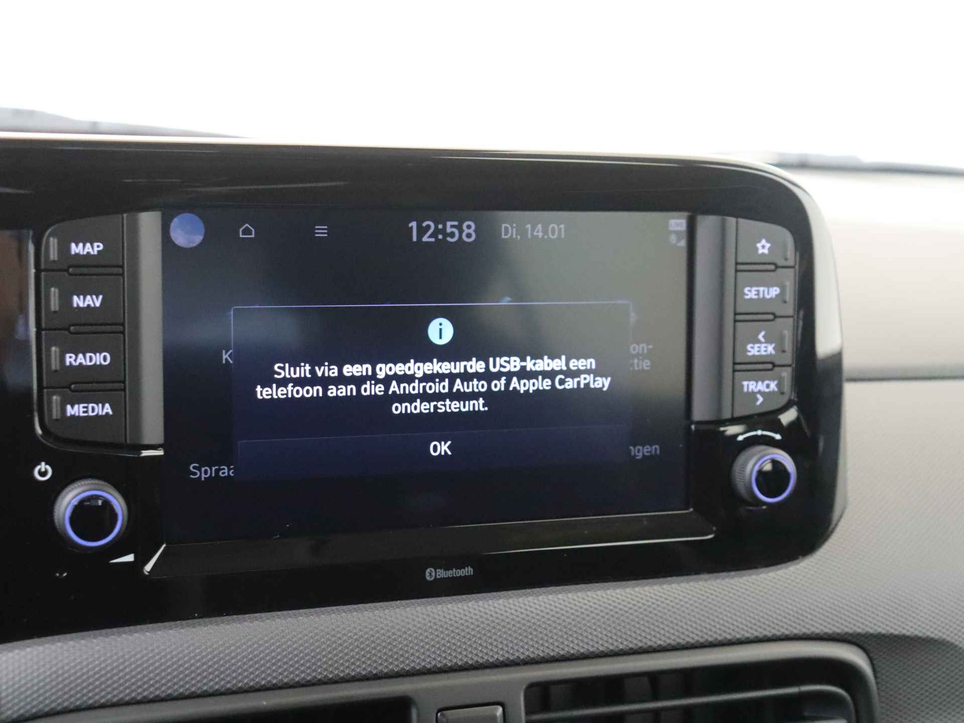 Hyundai i10 1.0 Comfort | Navigatie | Camera | Apple Carplay | Two Tone - 19/39