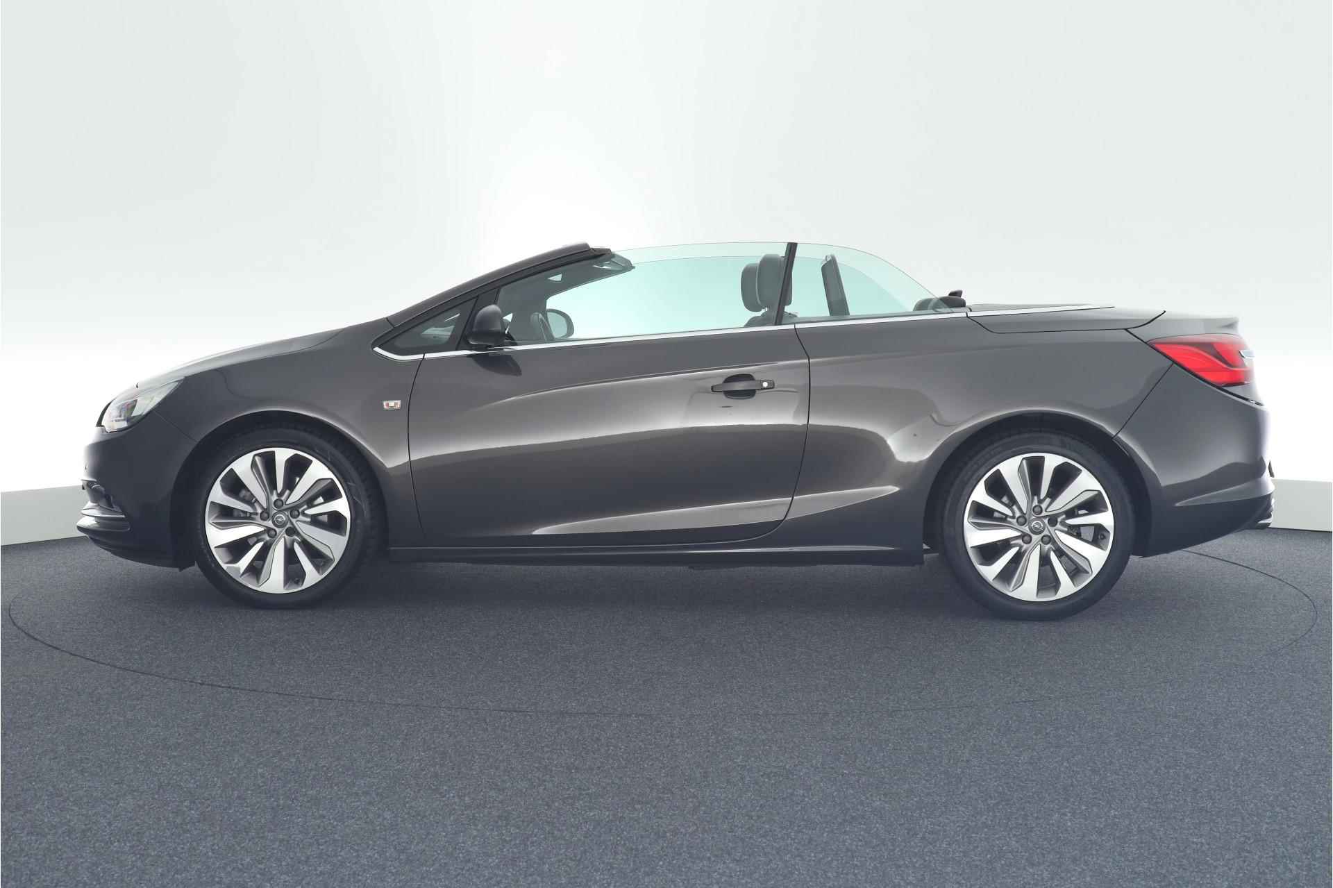 Opel Cascada 1.4 Turbo 140pk H6 ecoFLEX Cosmo Navigatie Stoelverwarming Parkeersensoren - 4/33