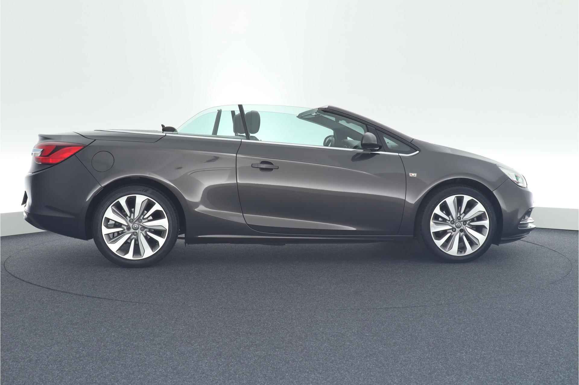 Opel Cascada 1.4 Turbo 140pk H6 ecoFLEX Cosmo Navigatie Stoelverwarming Parkeersensoren - 7/33