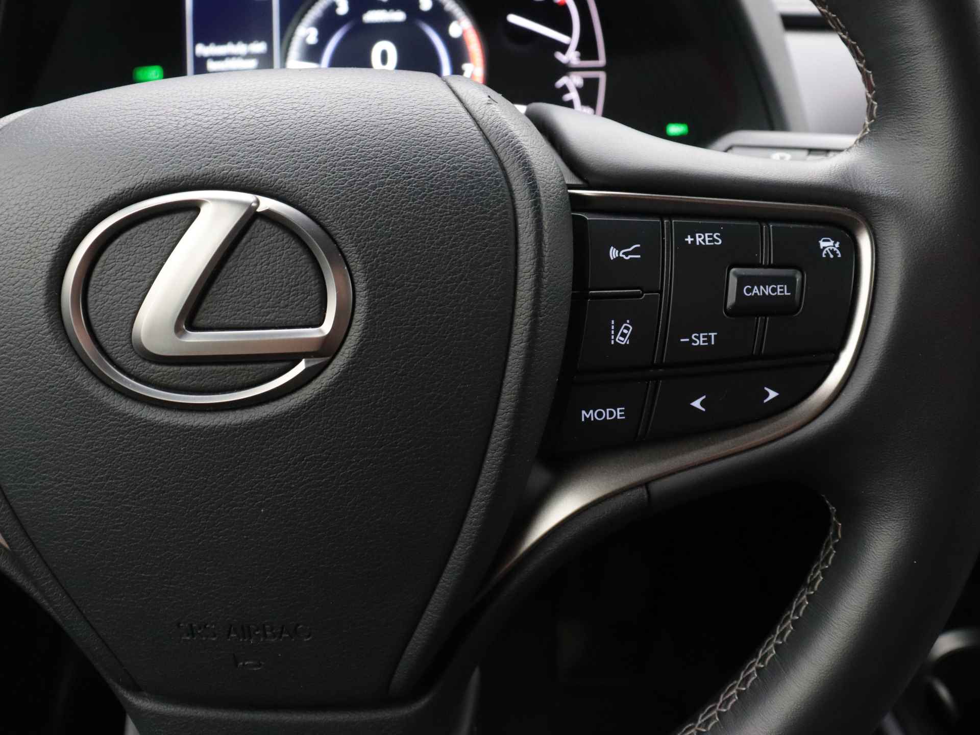 Lexus UX 250h Comfort Line Limited - 23/44