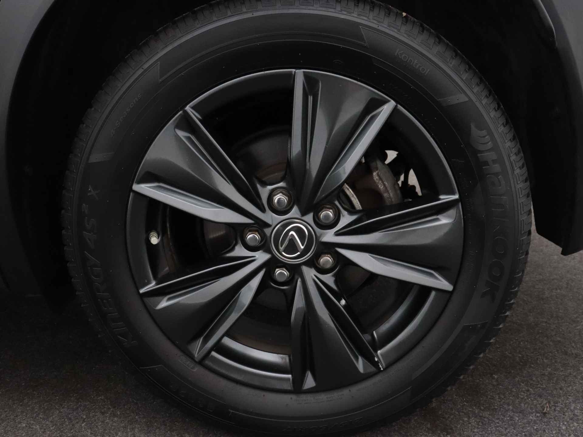 Lexus UX 250h Comfort Line Limited - 40/44