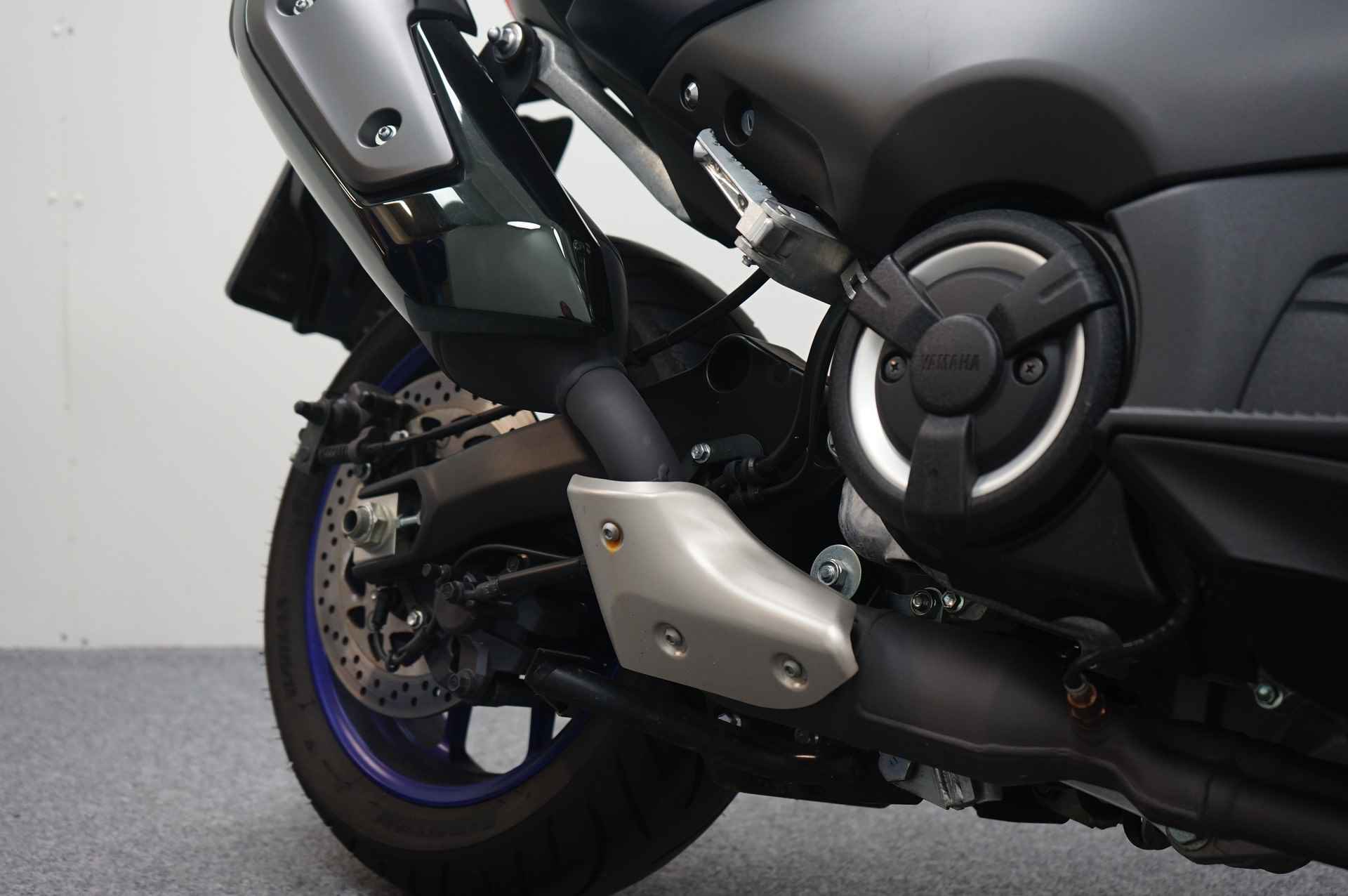 Yamaha T-MAX - 9/15