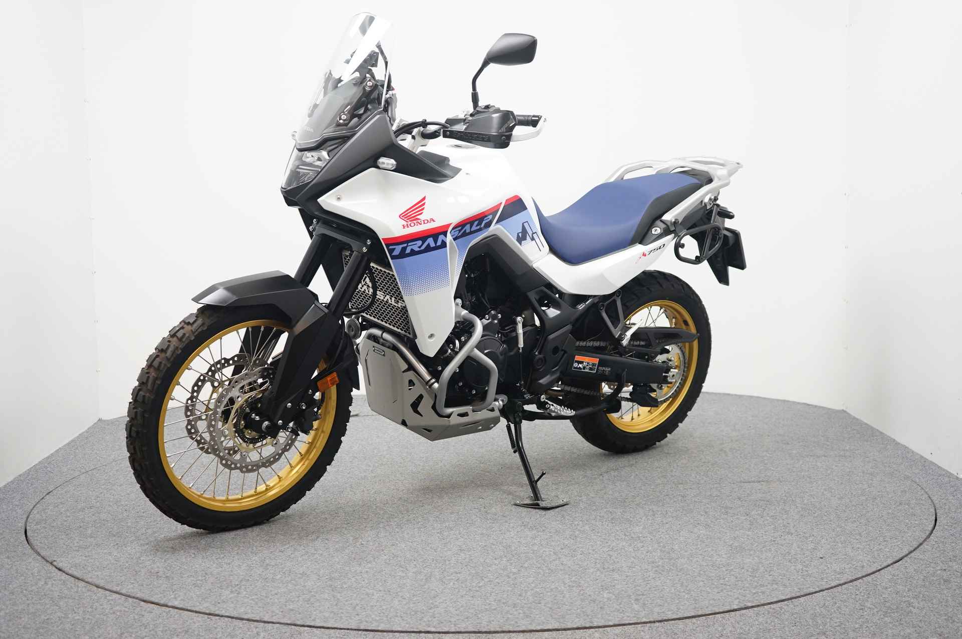 Honda XL 750 TRANSALP - 4/22