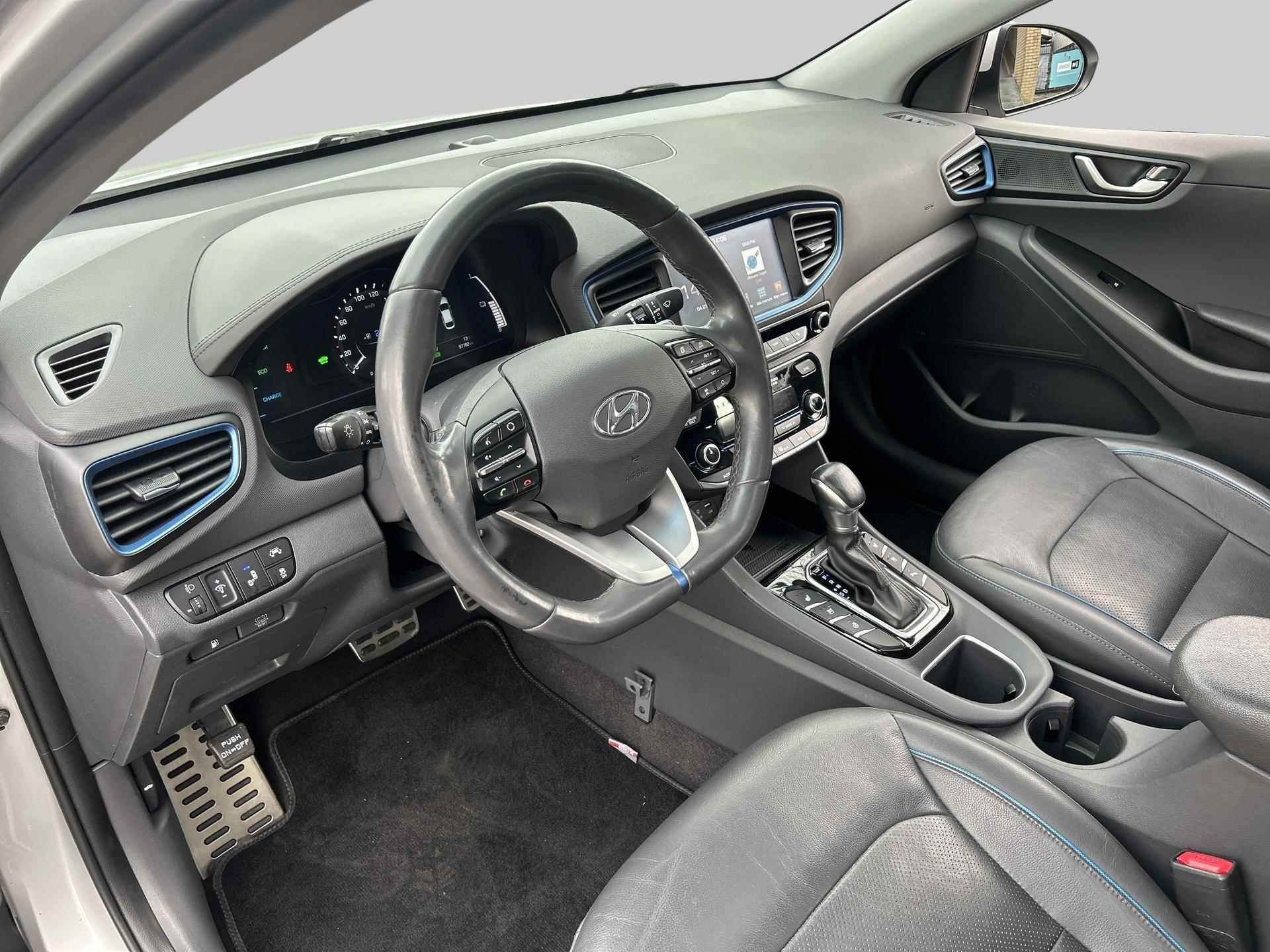 Hyundai IONIQ 1.6 GDi Premium - 8/32